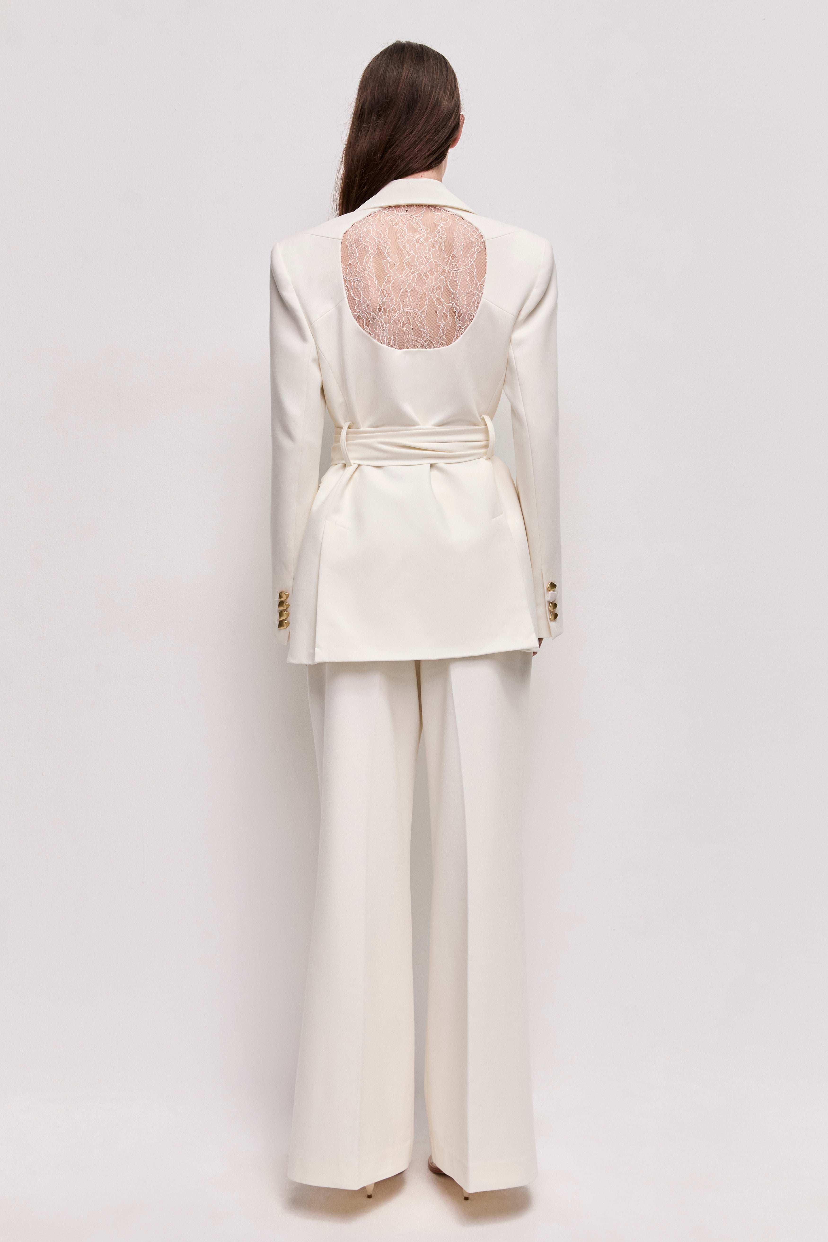 26PF2103_IVRY_8_1772688400