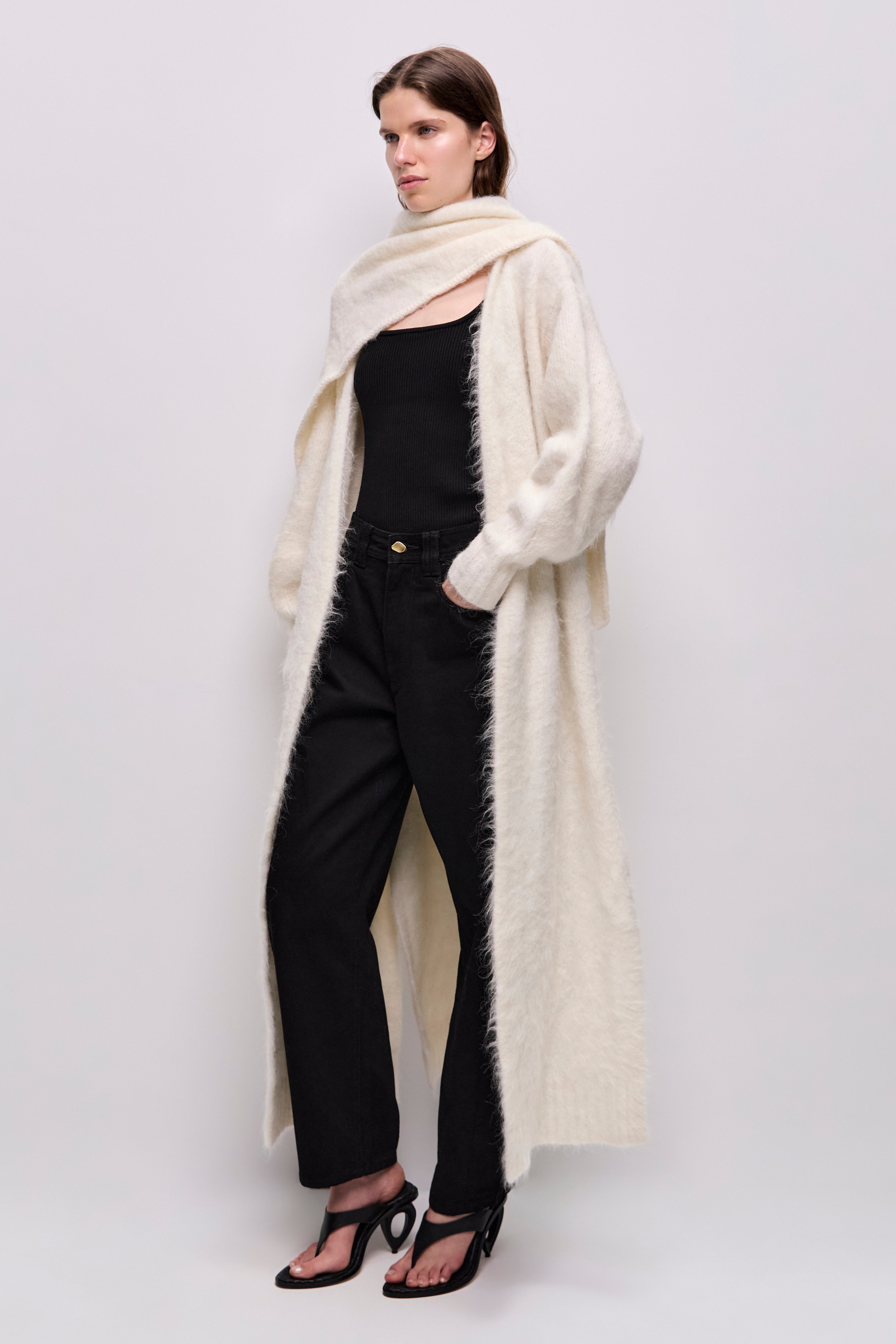 26PF2116_CRM_6_1773877036