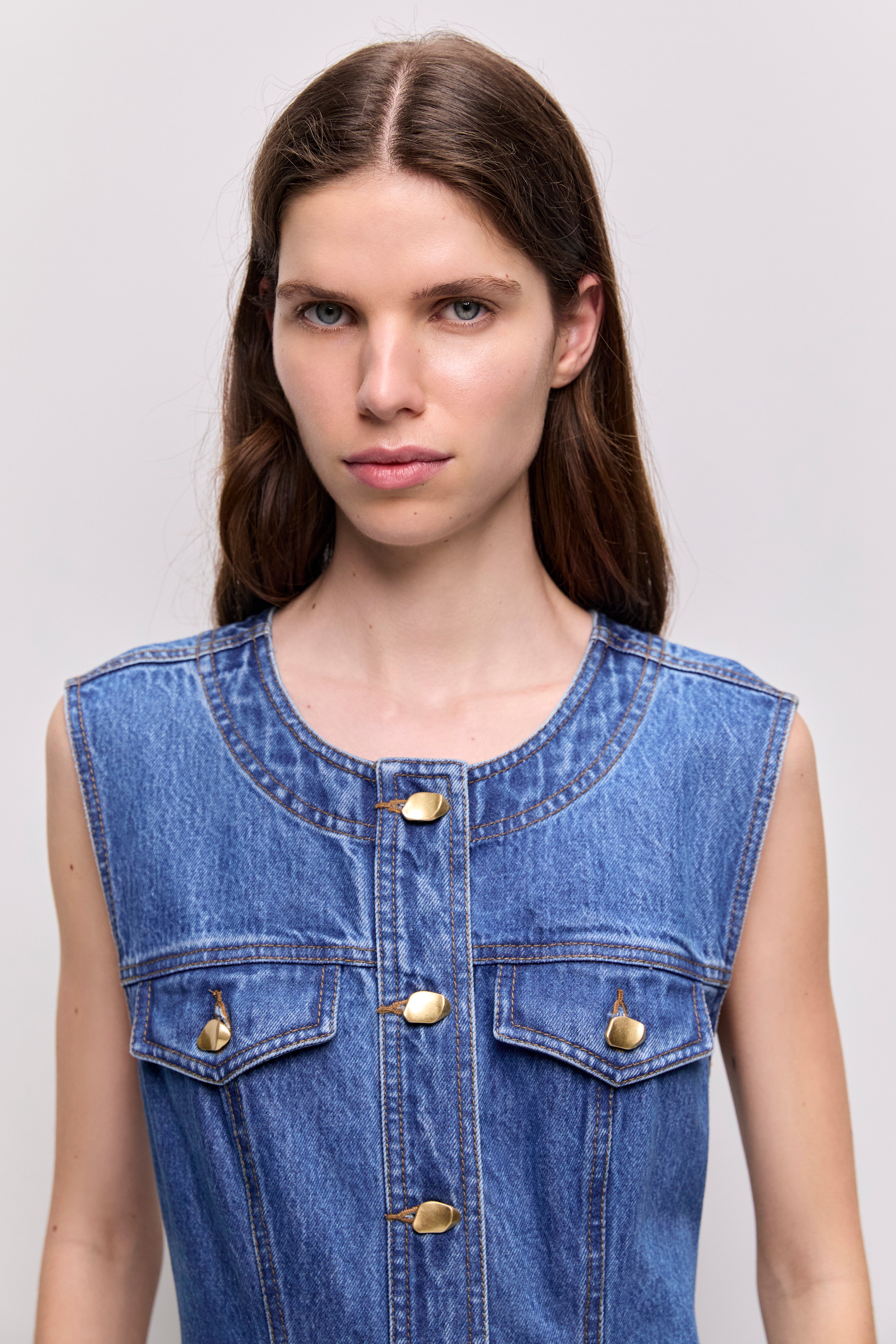 26PF5720_MID-WH-BLU_4_1773881571