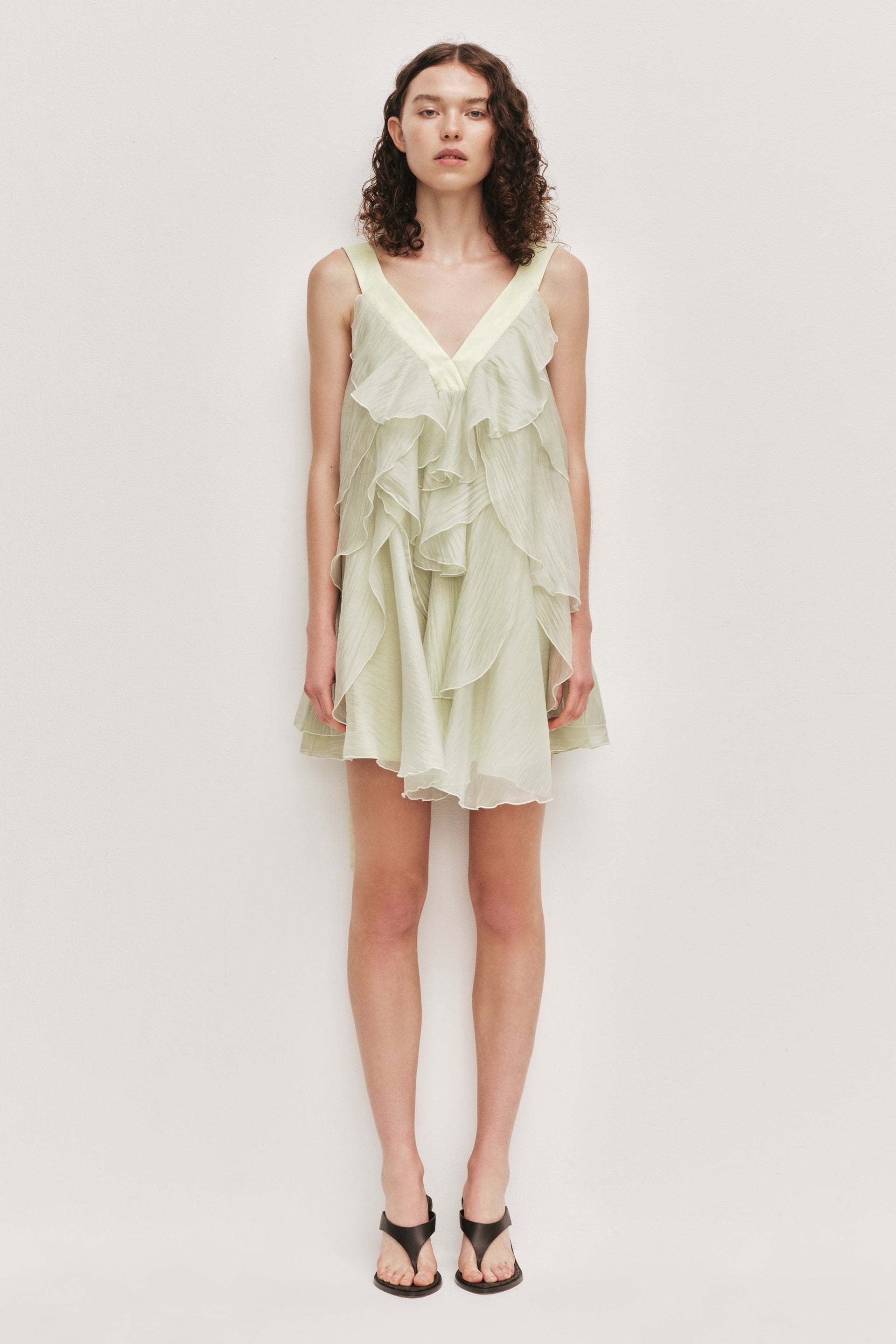 tojha green dress Tojha Green Dress – CNB Dress Hire main image 1