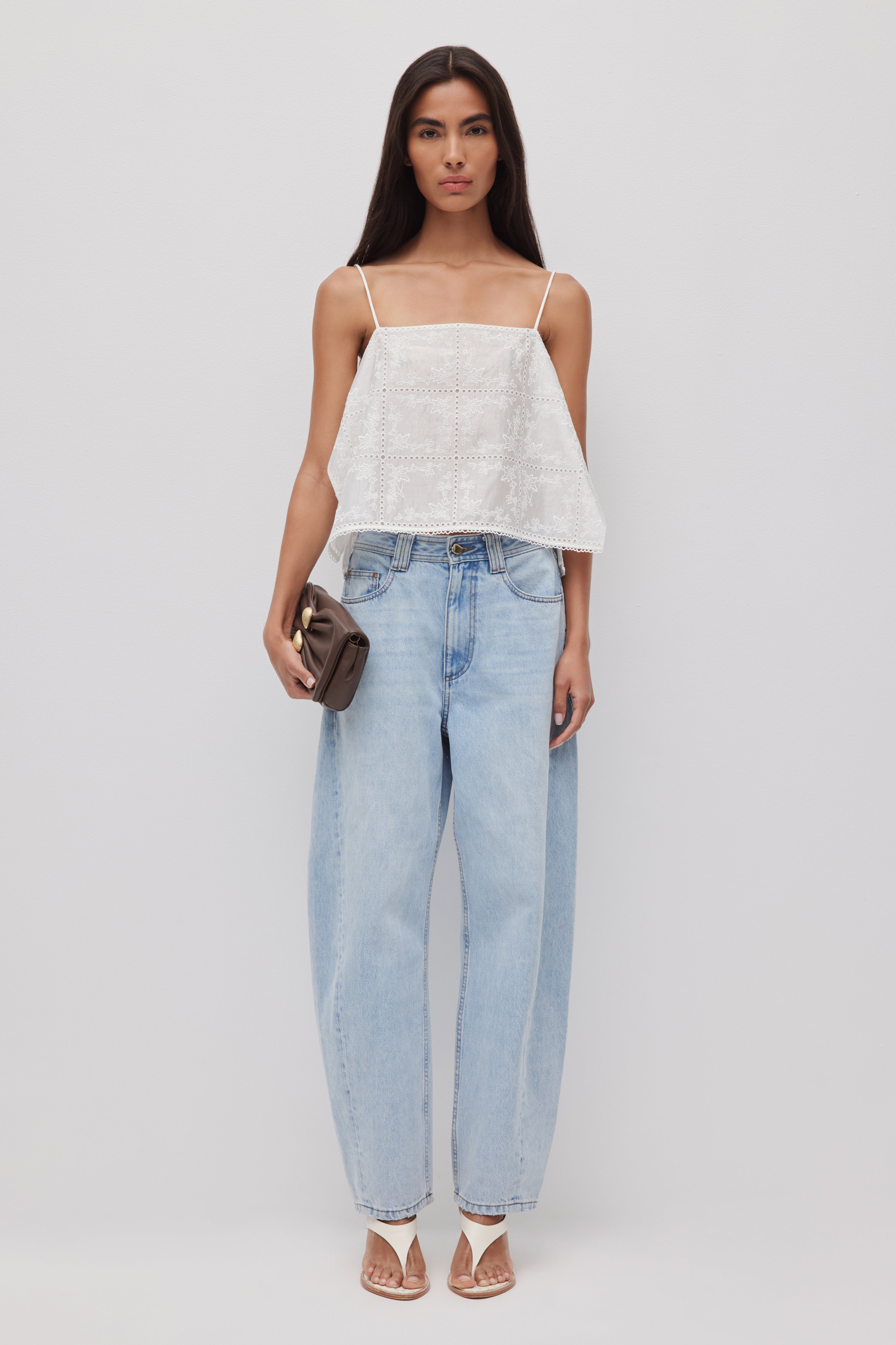 26RE1092_IVRY_1_1764197077