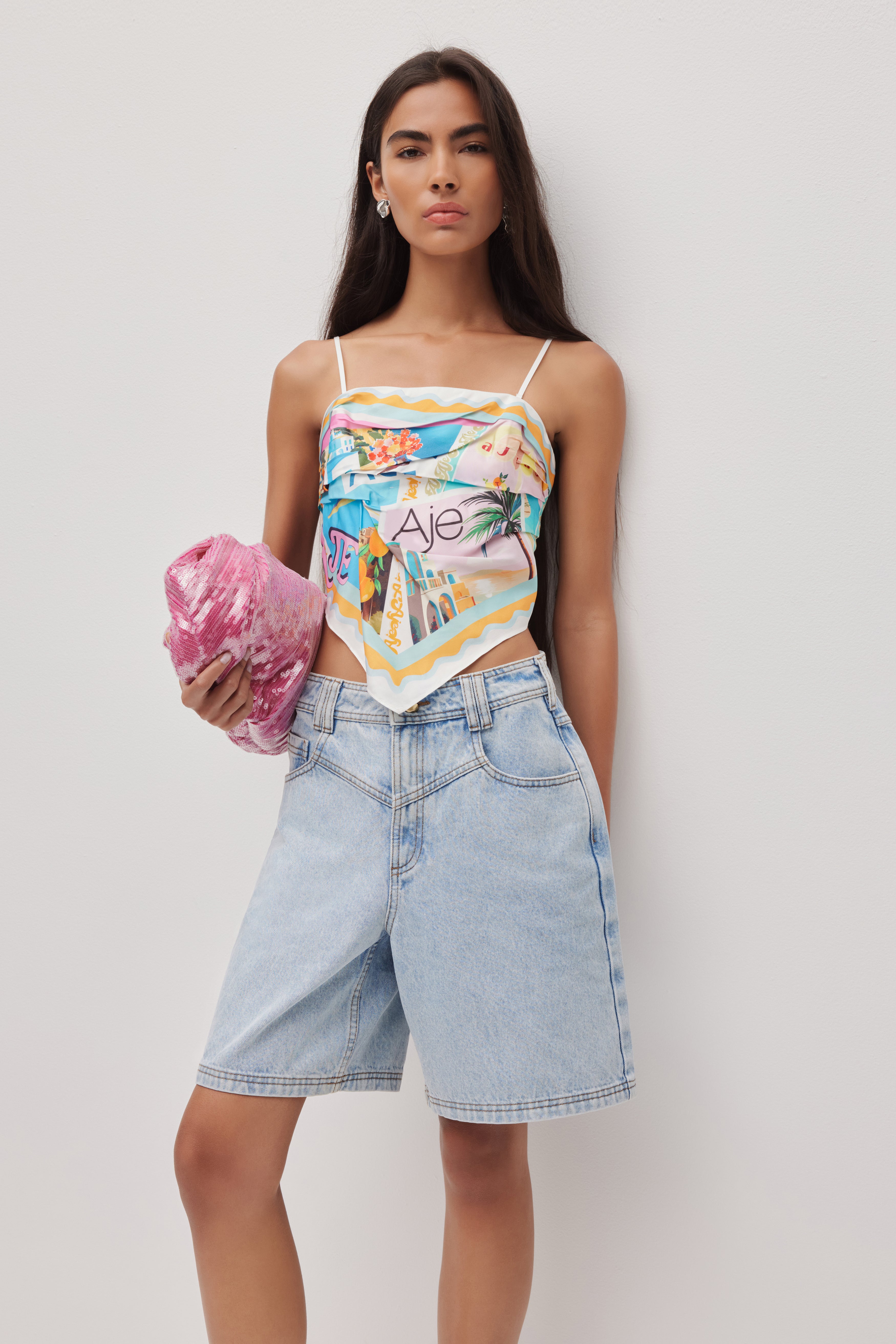 26RE1428_POSTCARD_3_1762668047