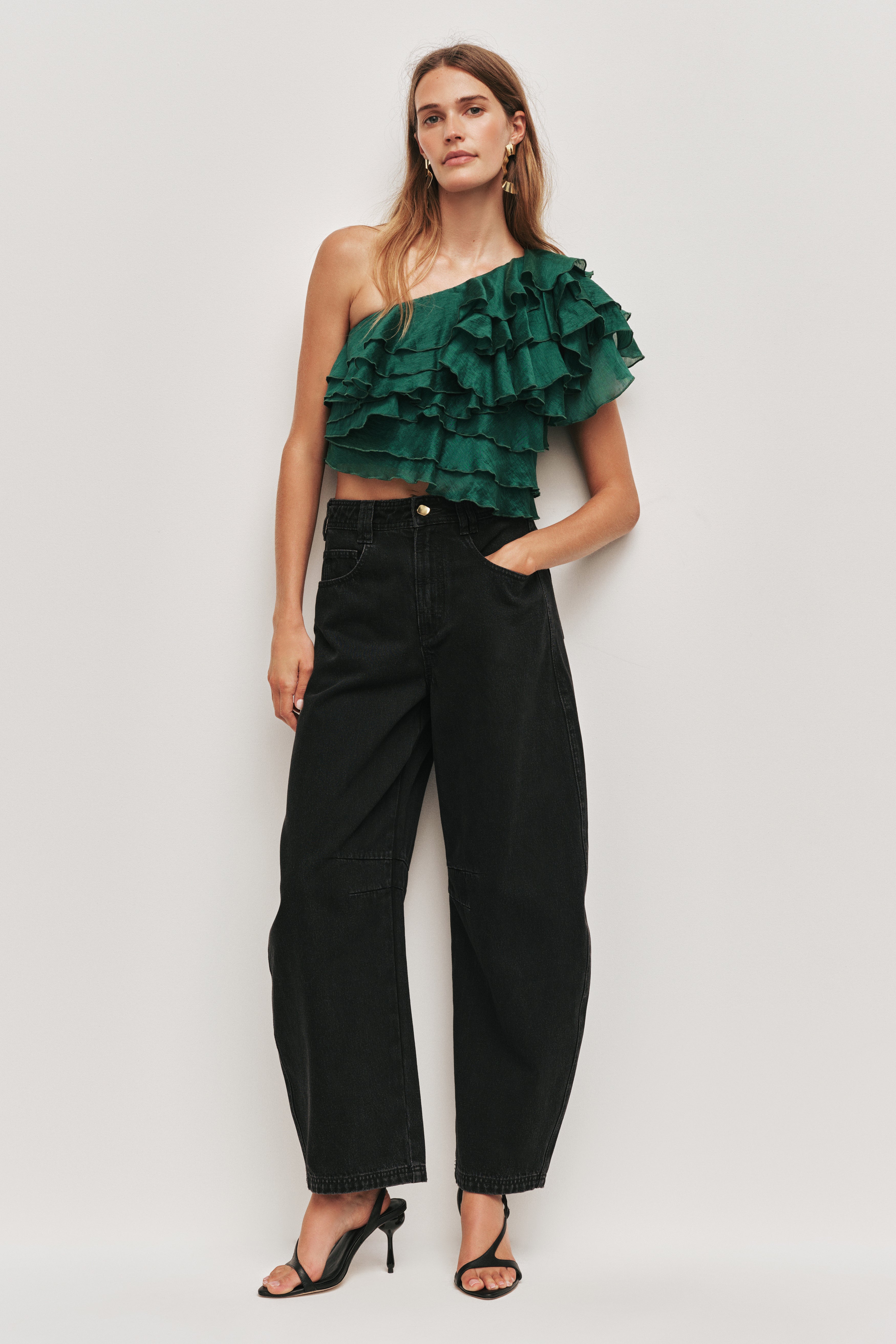 26RE1437_FRST-GRN_6_1761515779