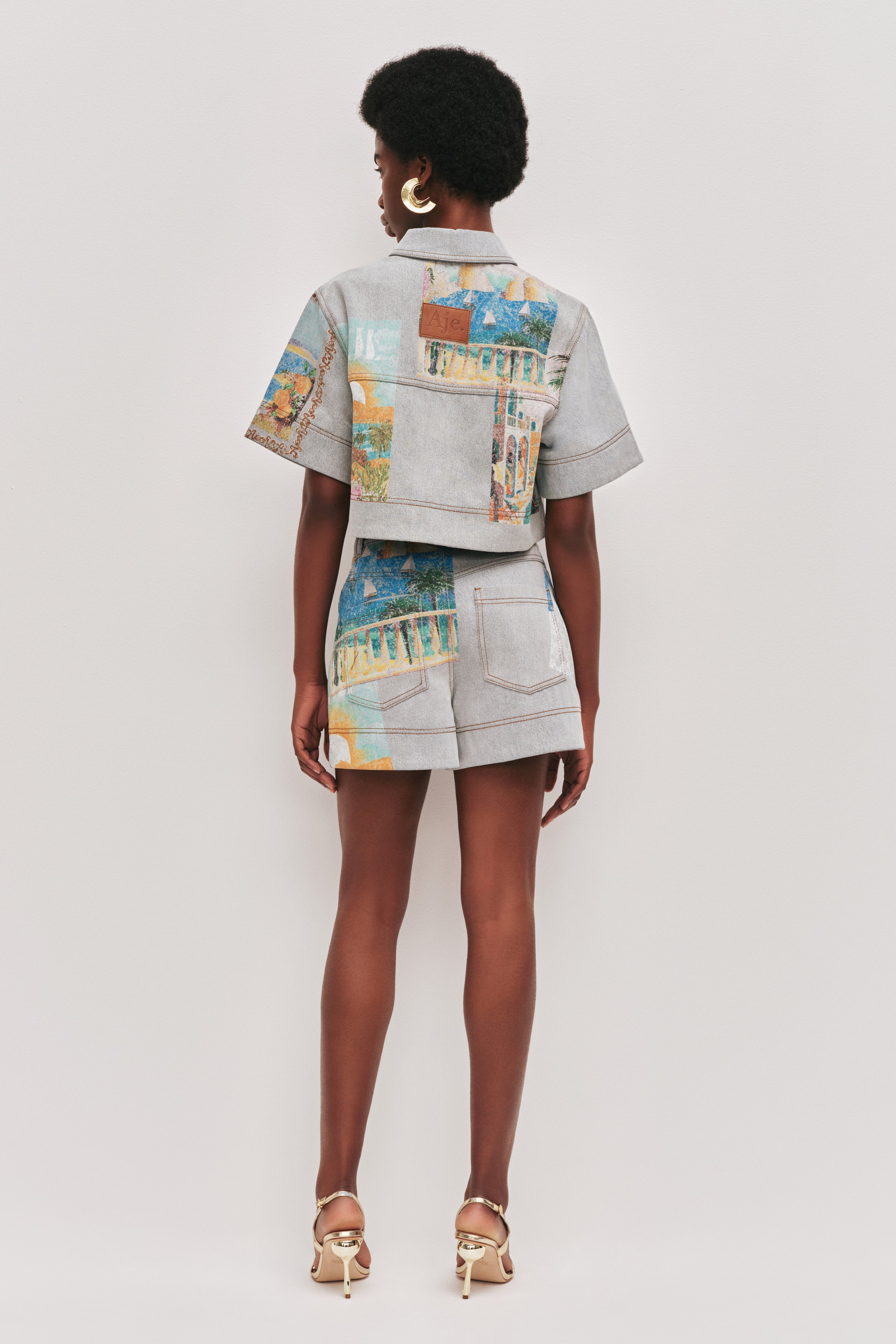 26RE3036_POSTCD-WSH_6_1762675009