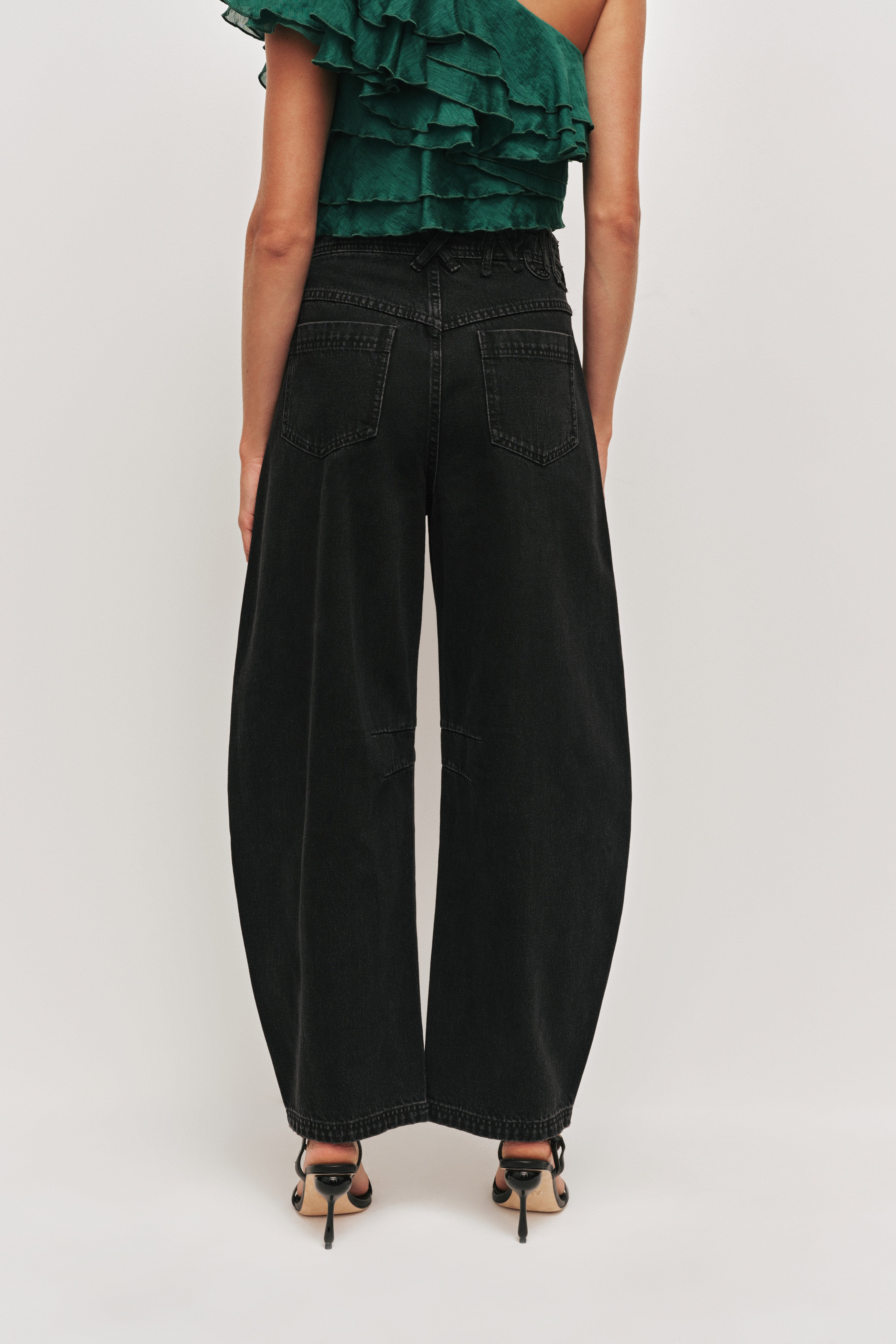 26RE3124_BLK-WSH_5_1759037656