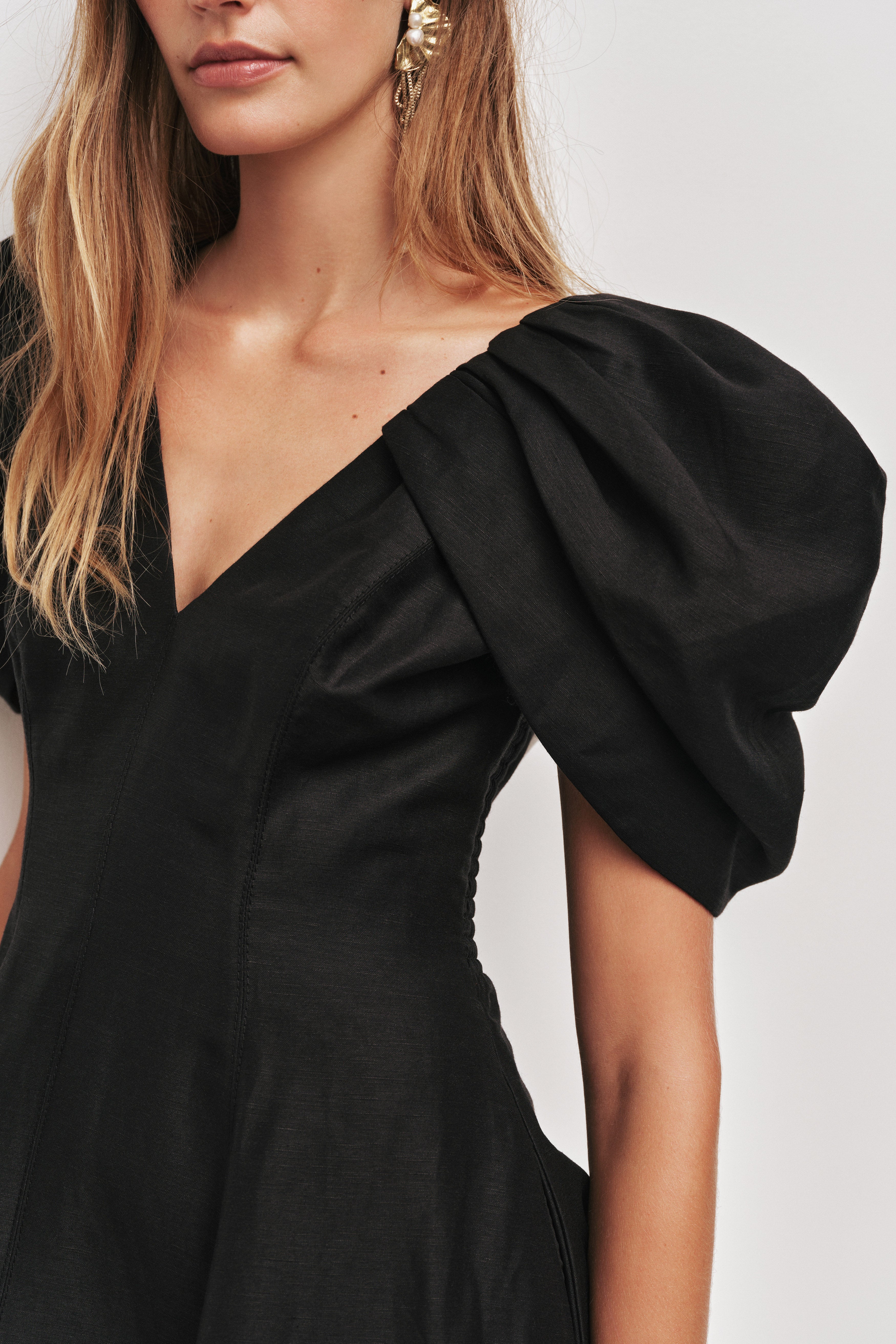 Bisou Mini Dress-BLACK / 4 Bisou Mini Dress-BLACK / 4