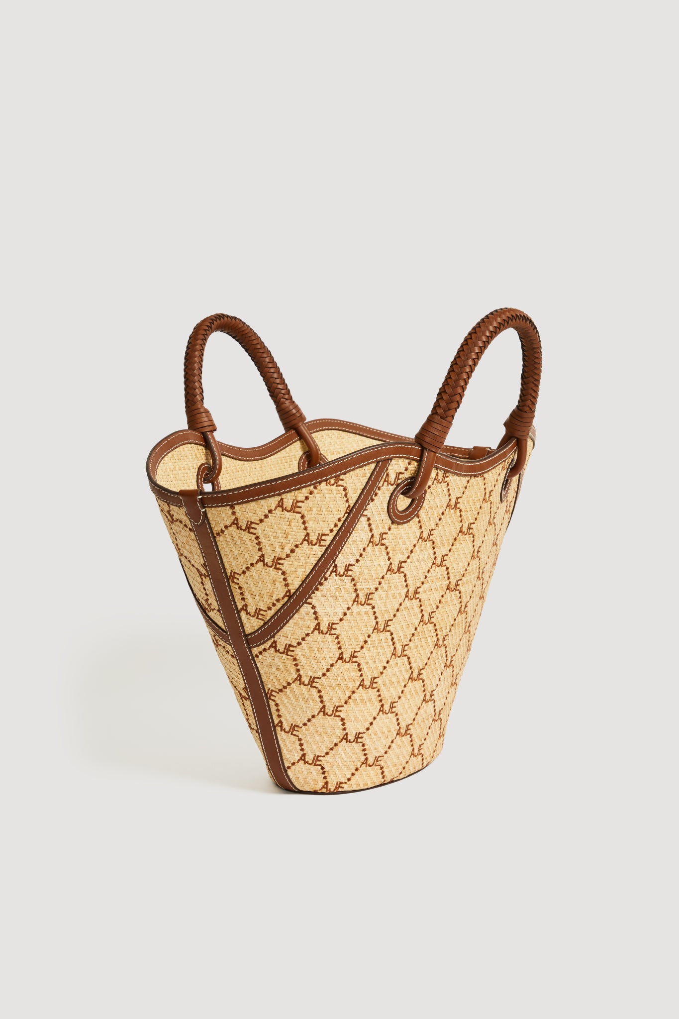 26RE6729_NAT-AMB-BR_2_1761284823