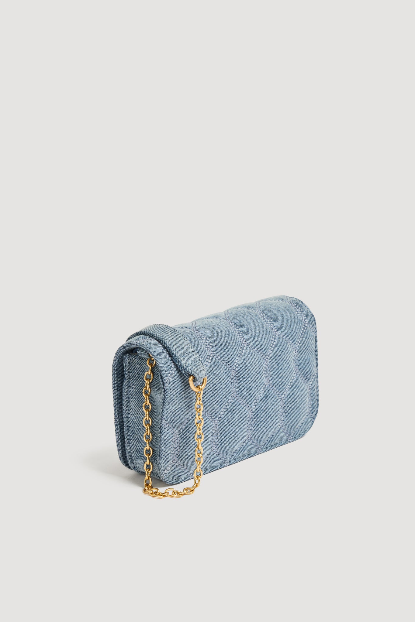 26RE6817_COASTAL-WASH_5_1760677455