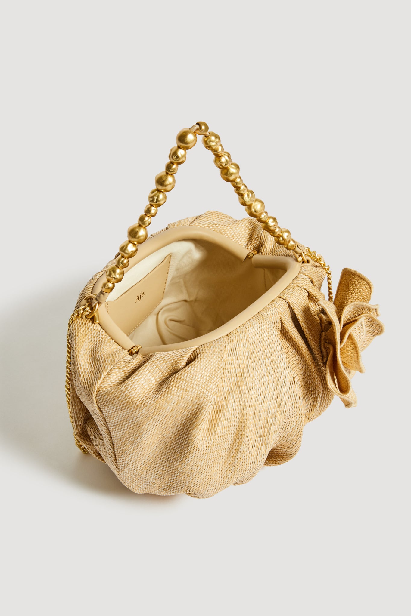 26RE6818_NAT_4_1761285344