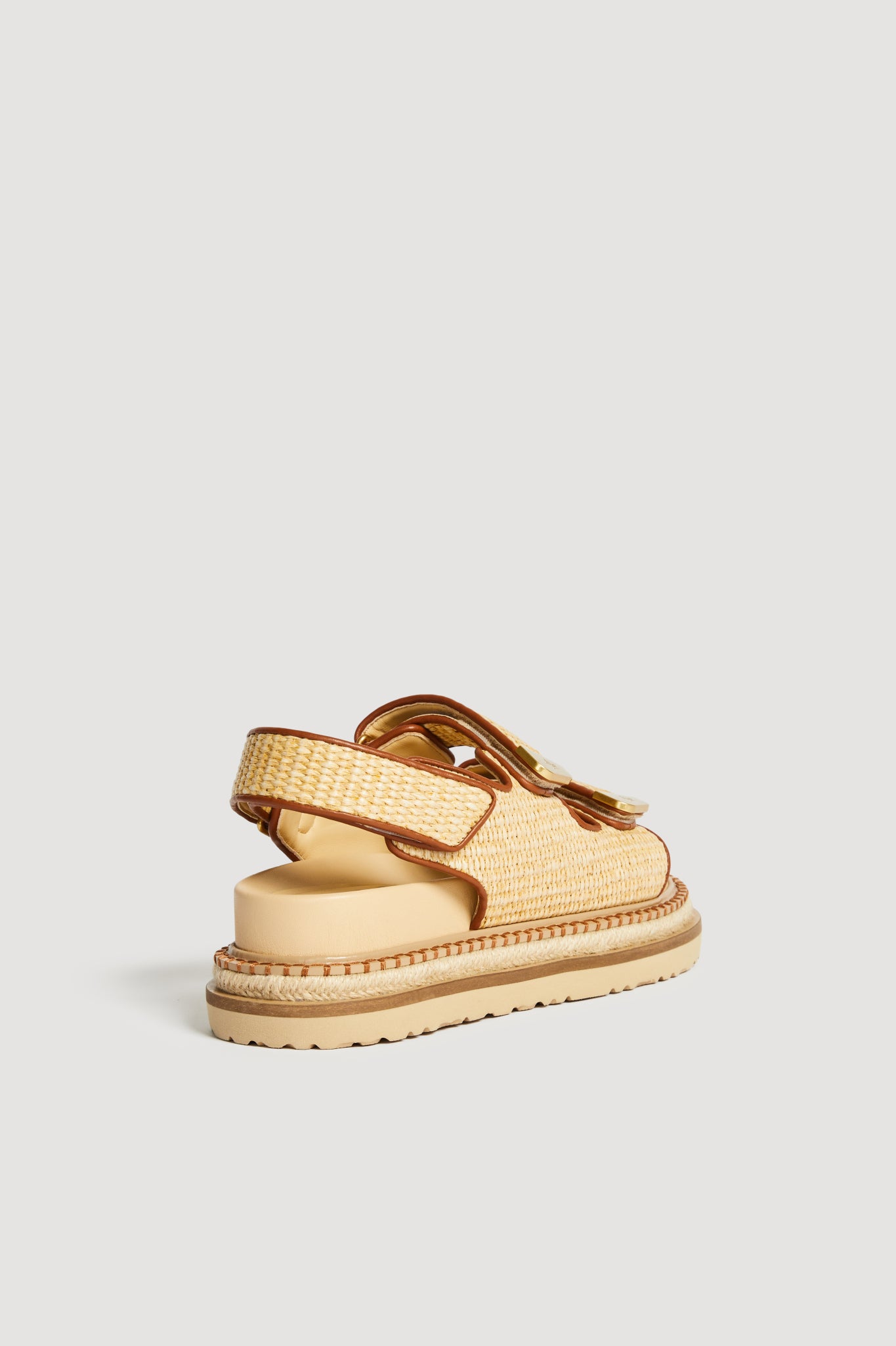 26RE7397_NAT_4_1761285638