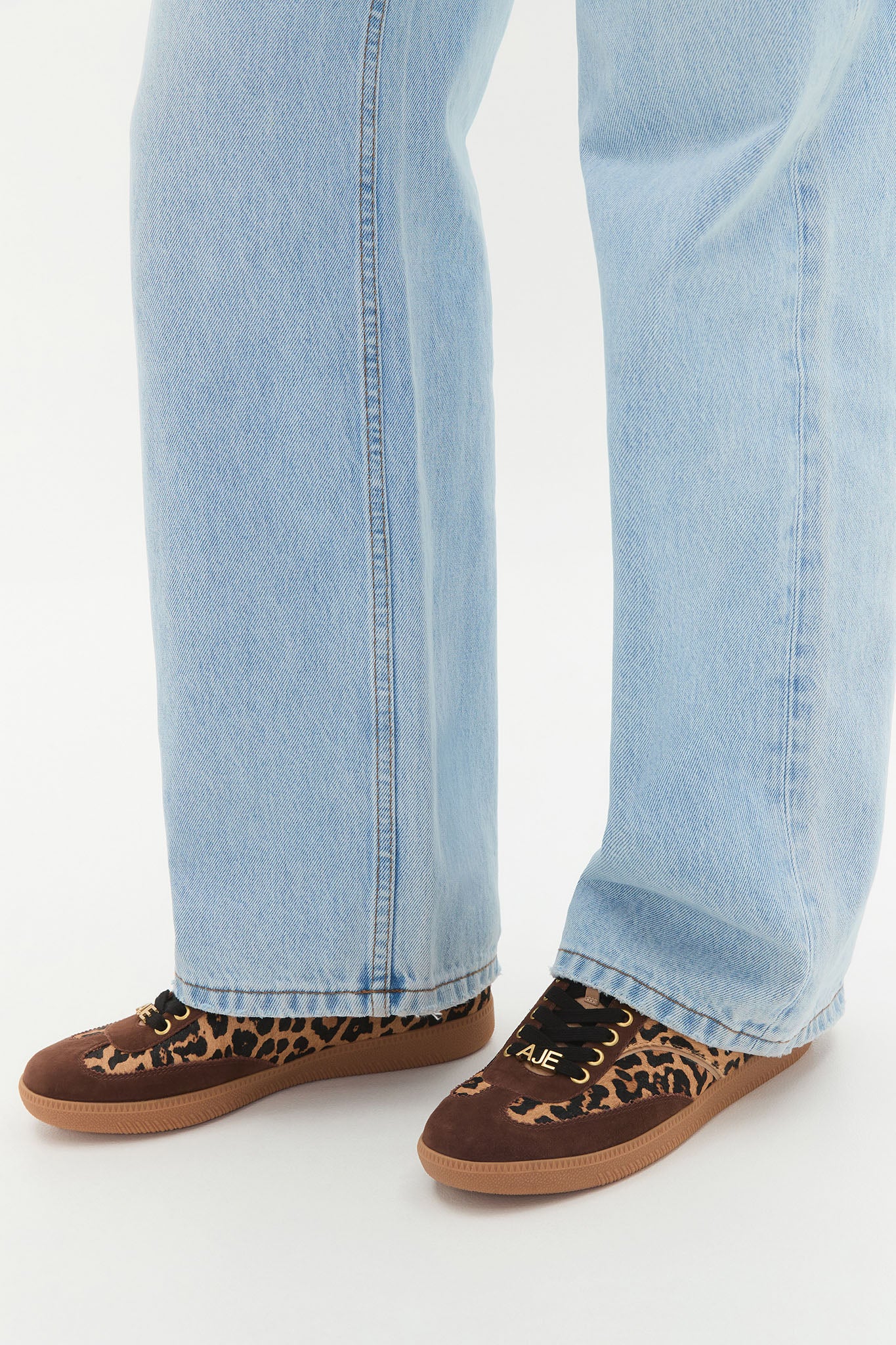 26RE7493_LPRD_6_1750723797