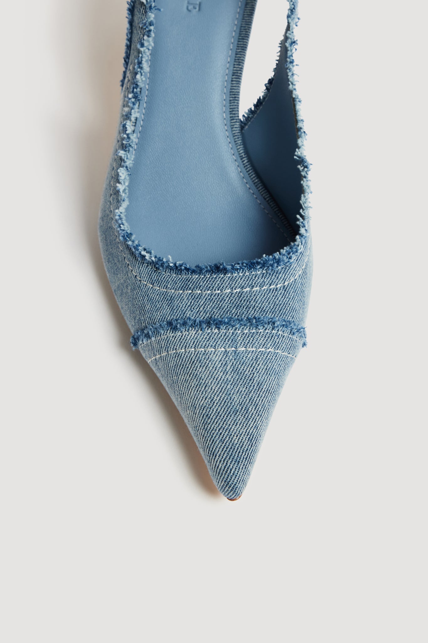 26RE7560_COASTAL-WASH_3_1760679406