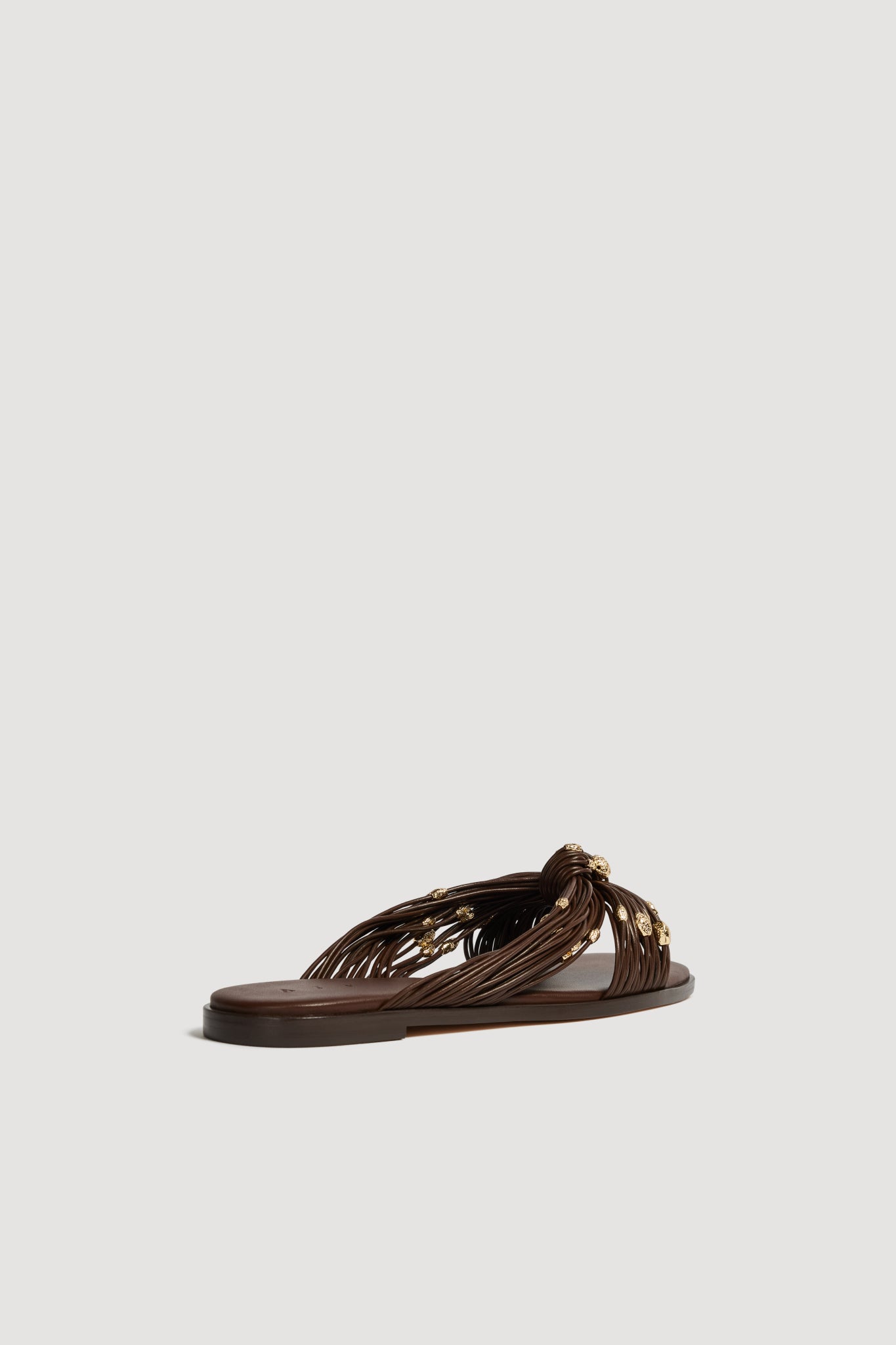 26RE7570_CHOC_3_1759286543