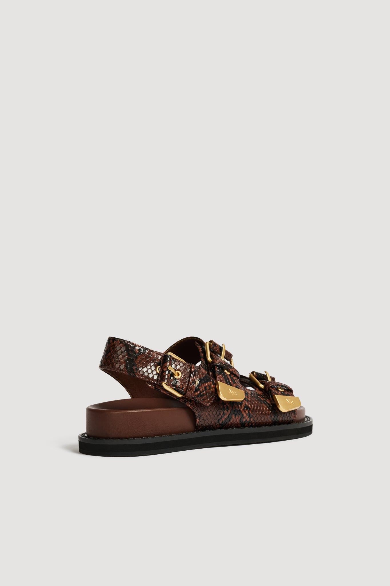 26RE7744_CHOC_3_1758717182