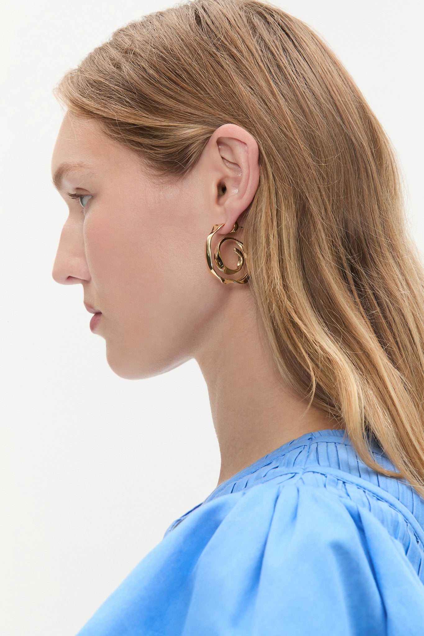 26RE9427_GLD_4_1750725533