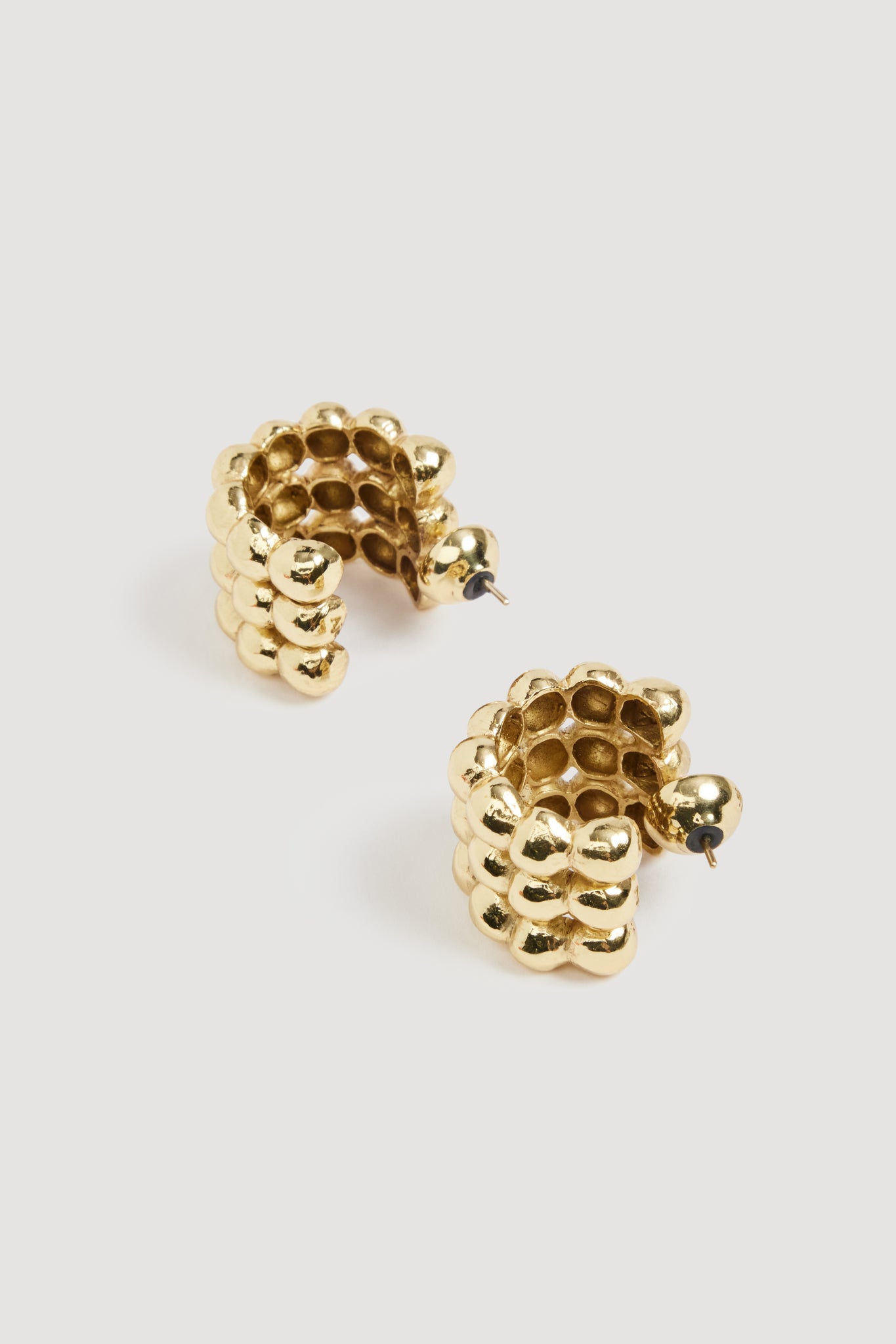 26RE9700_GLD_3_1758721912