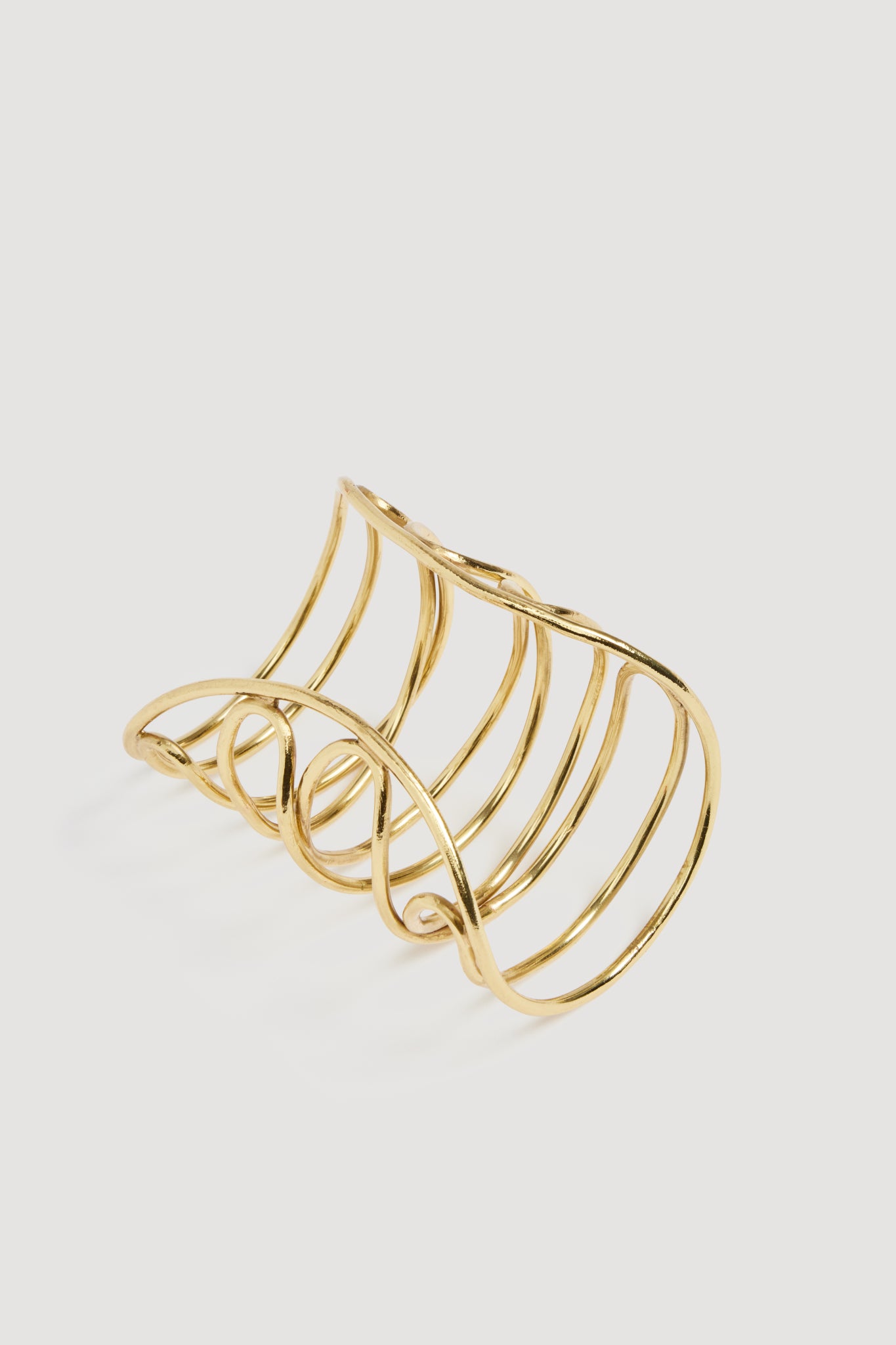 26RE9786_GLD_3_1758722384