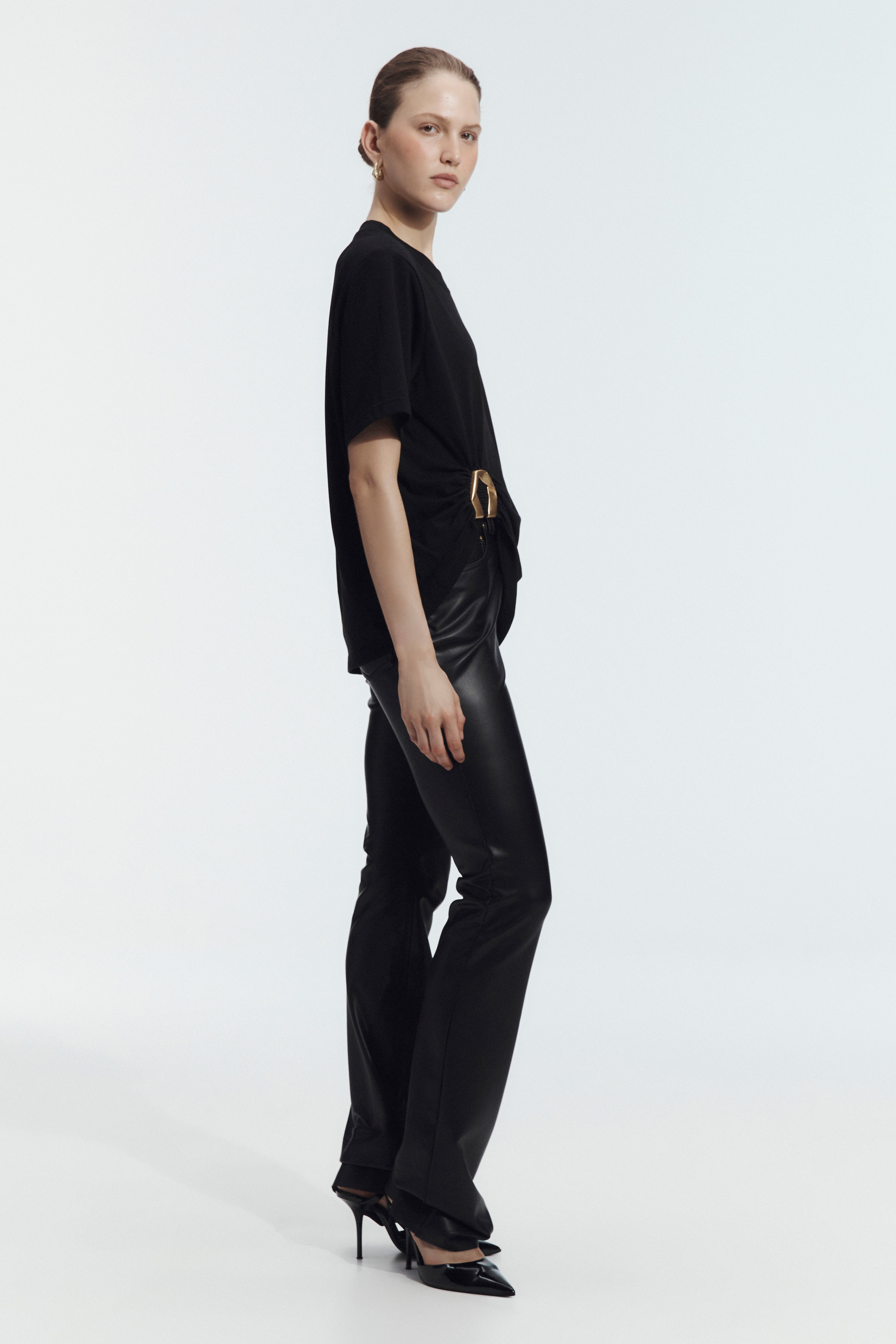 26SS1466_BLK_5_1784261066