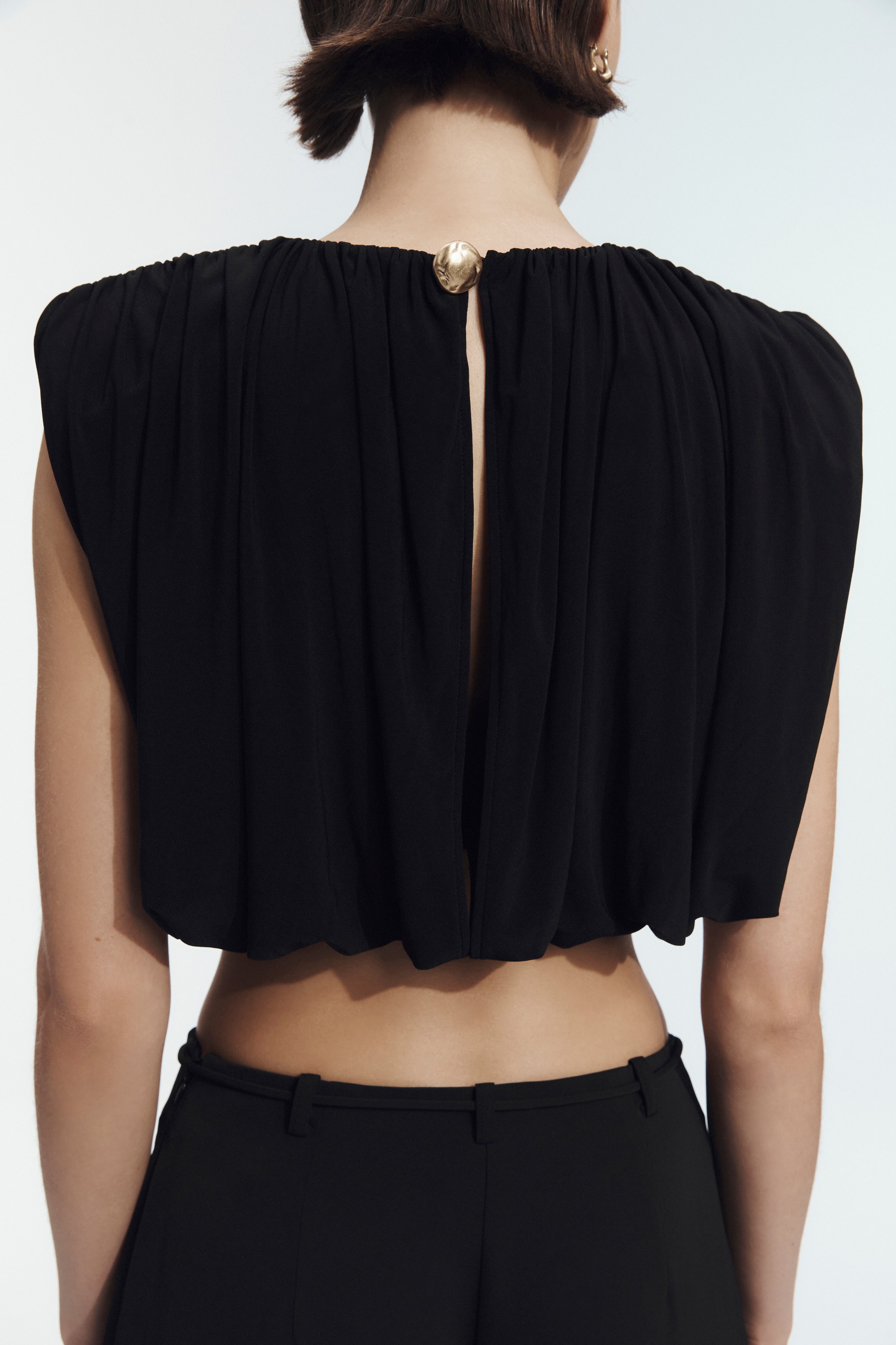 26SS1660_BLK_4_1784261319