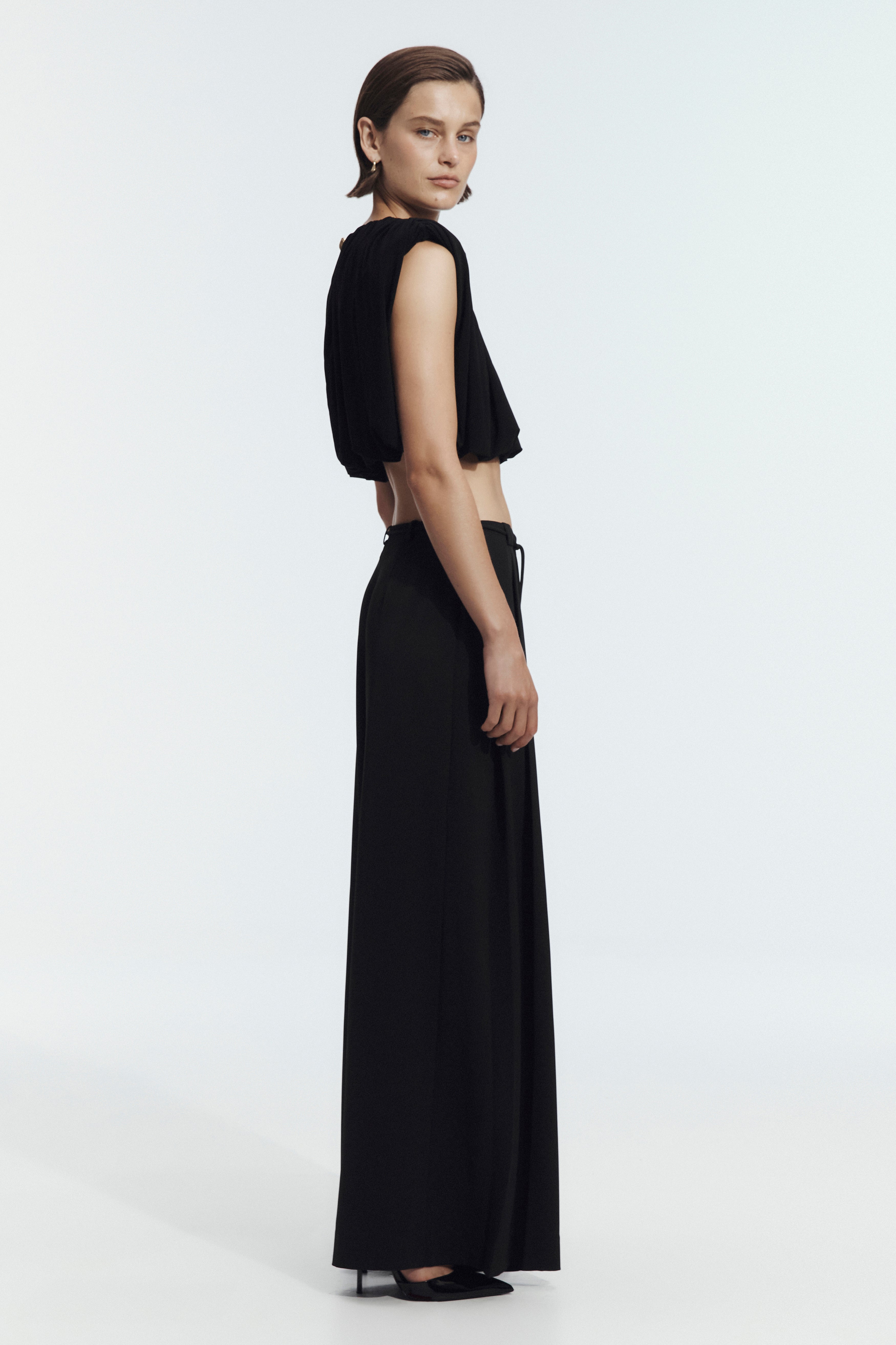 26SS1660_BLK_5_1784261241