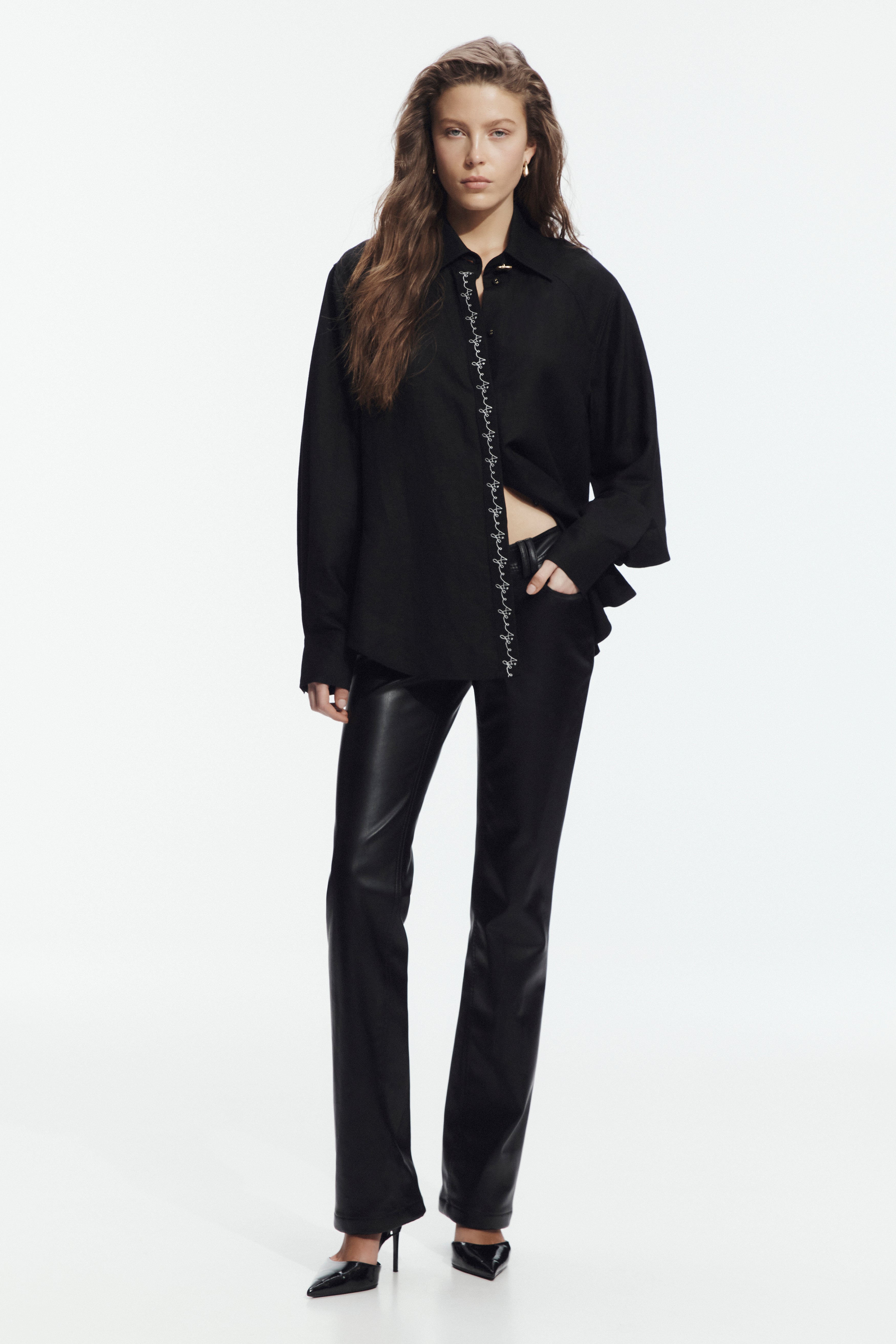 26SS1665_BLK_1_1790297430