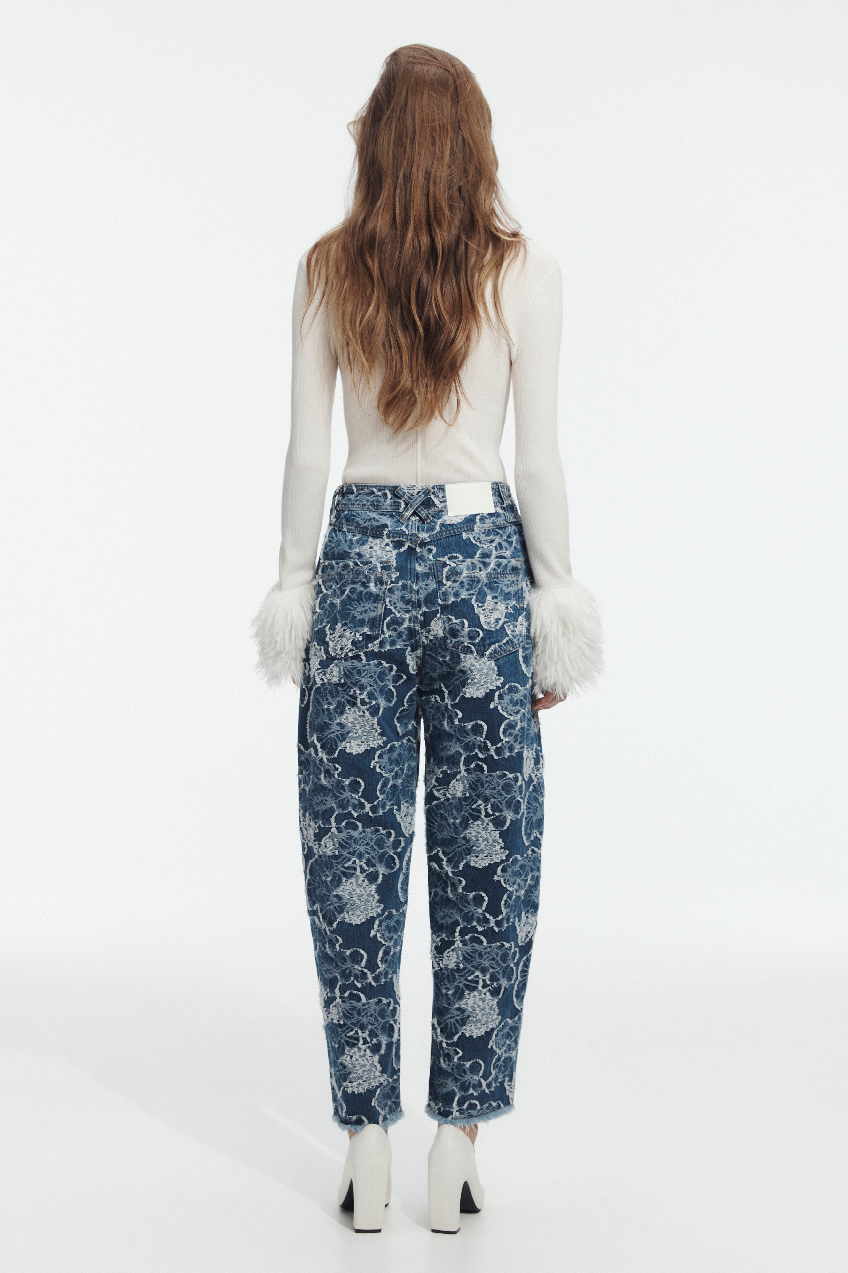 Arlo Jacquard Barrel Jean