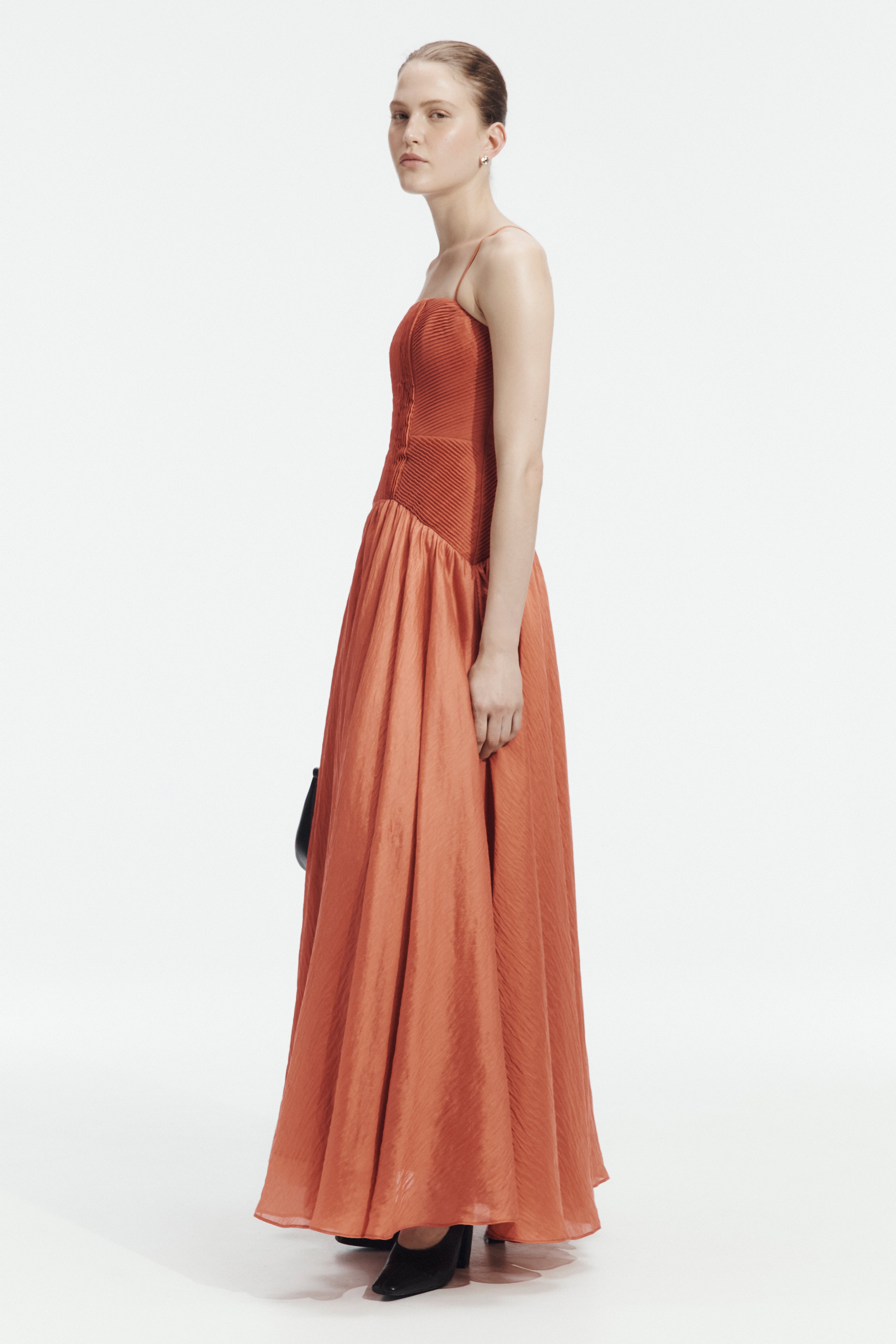 Contour Gown