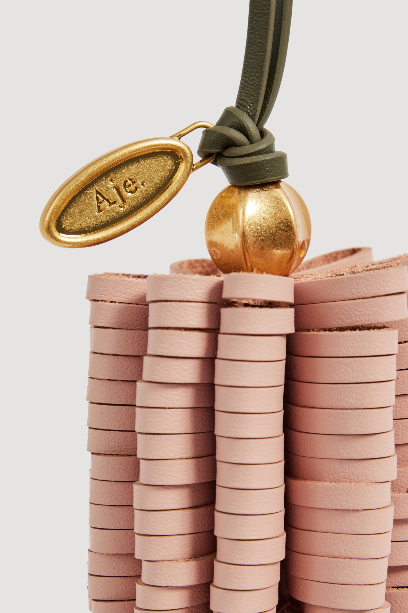 26SS8037_PNE-FW-PNK_3_1782529402