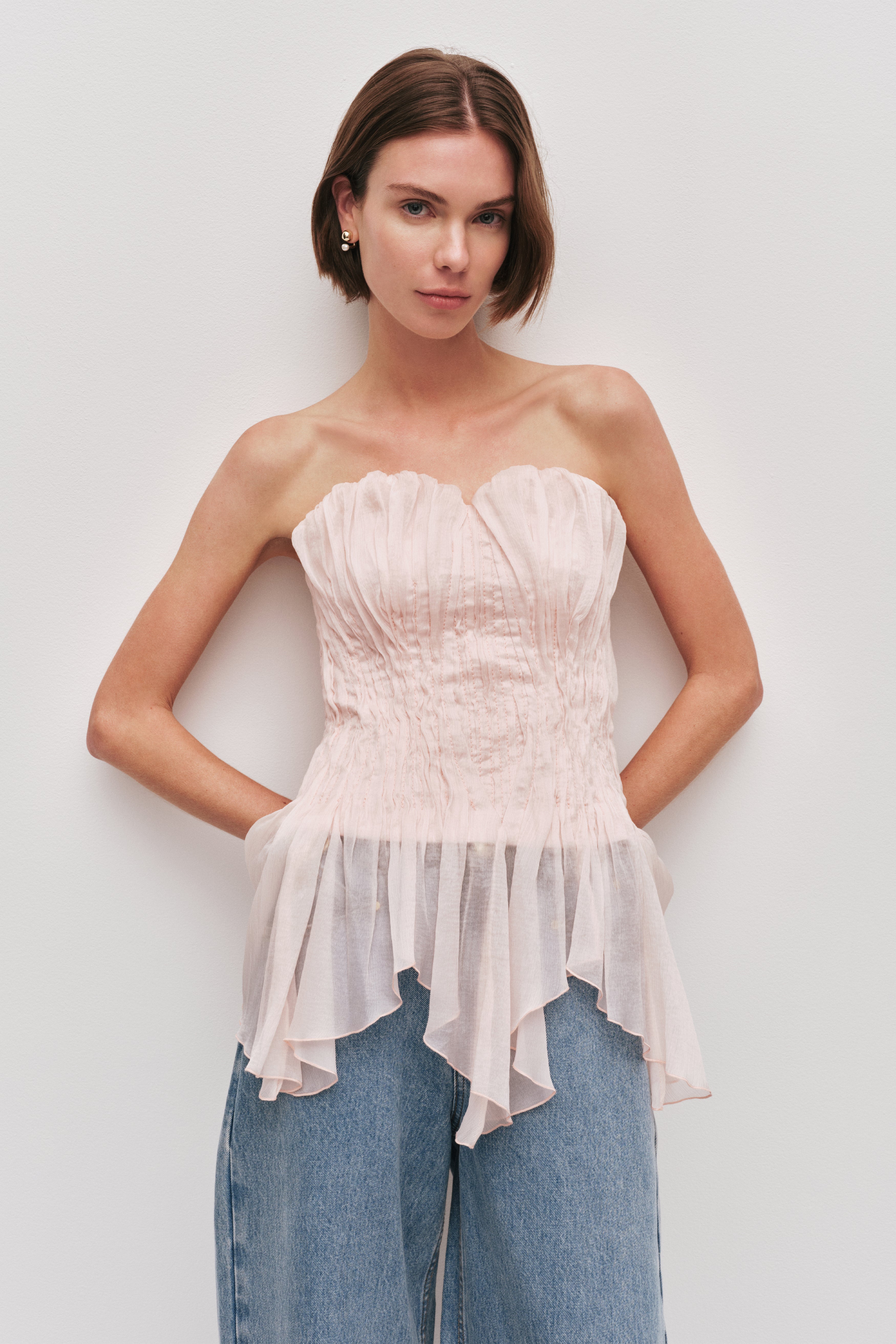 Nisha Bustier