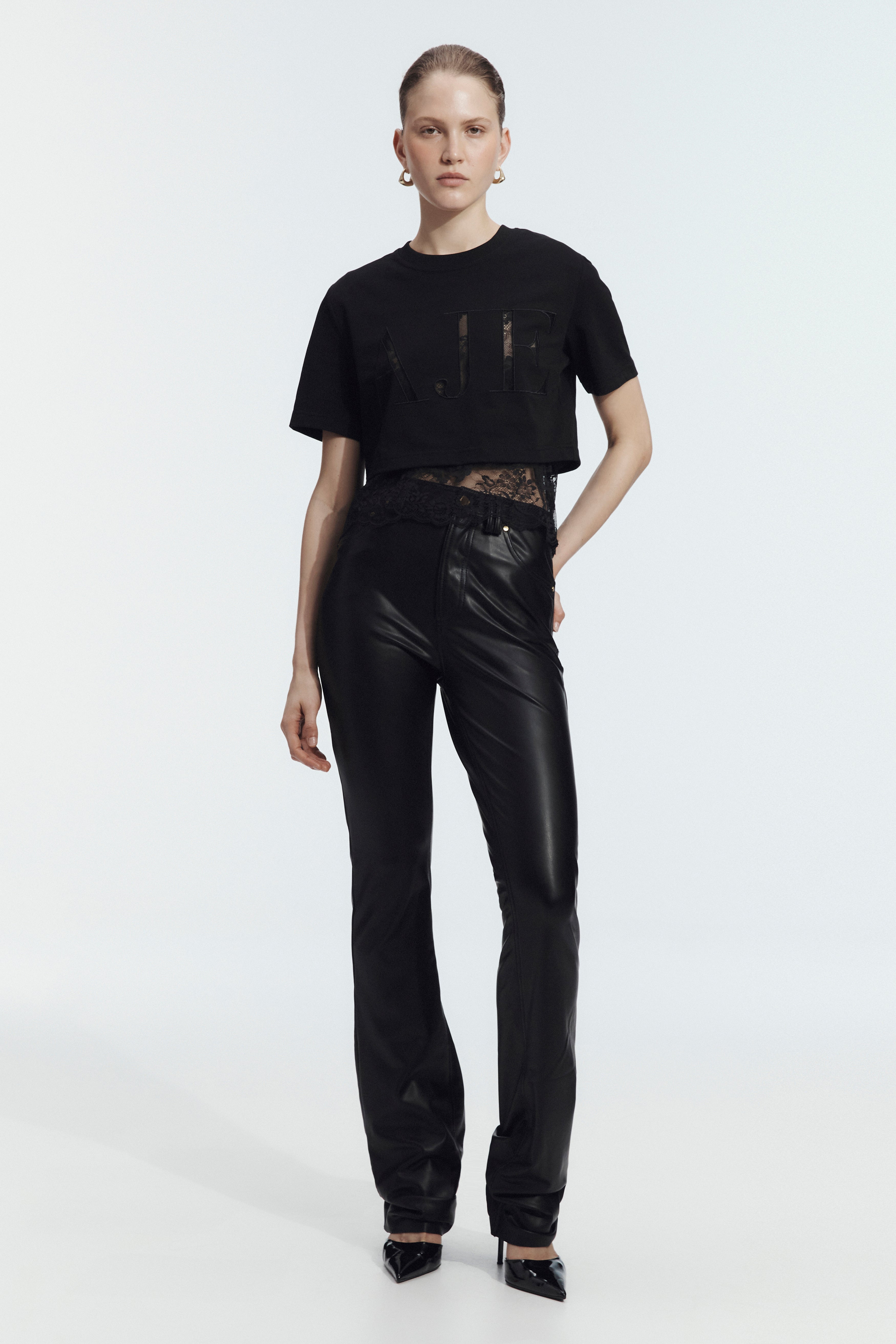 Kayla Lace Underlay Tee