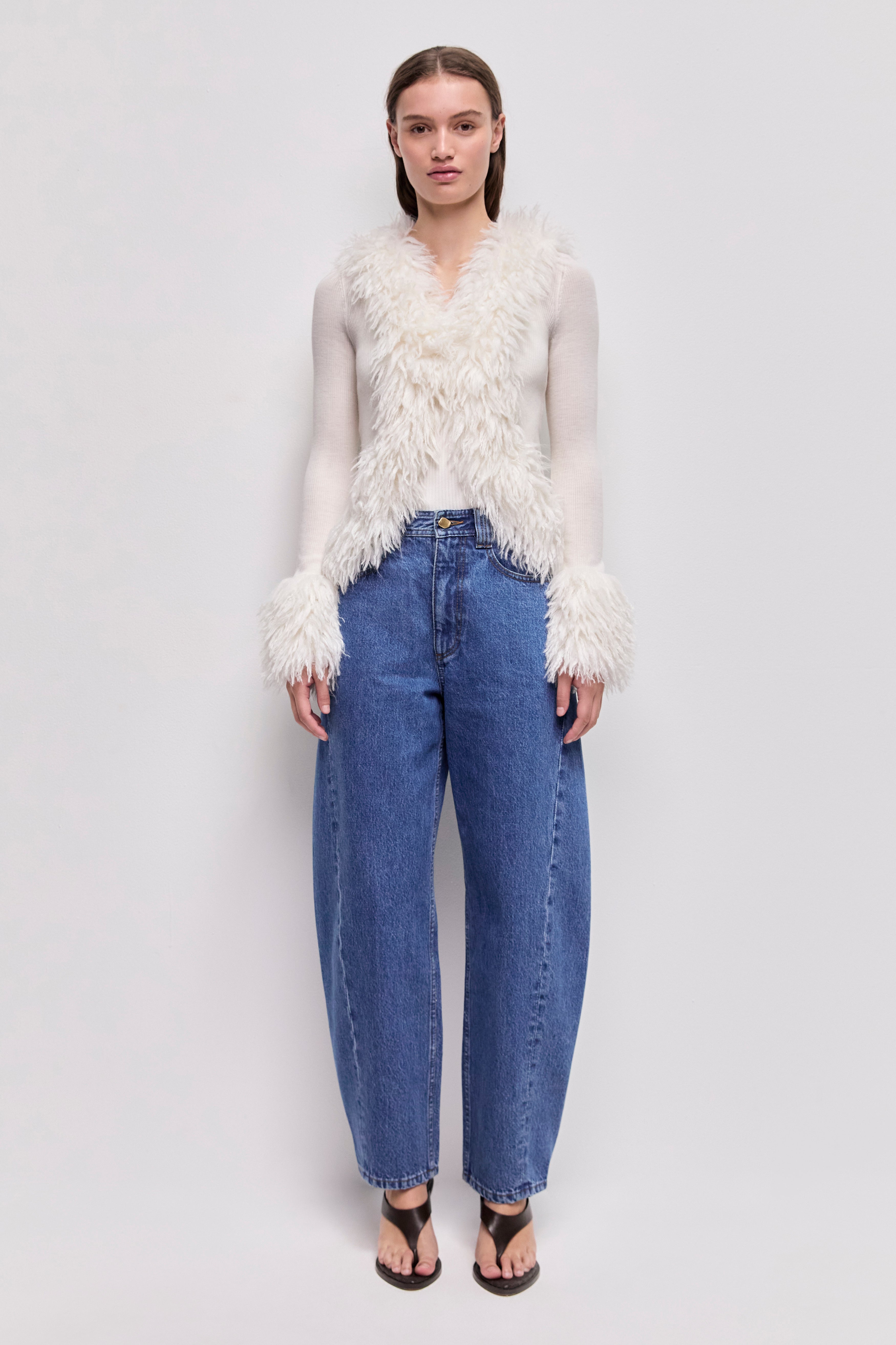 26SU2085_IVRY_1_1772493974