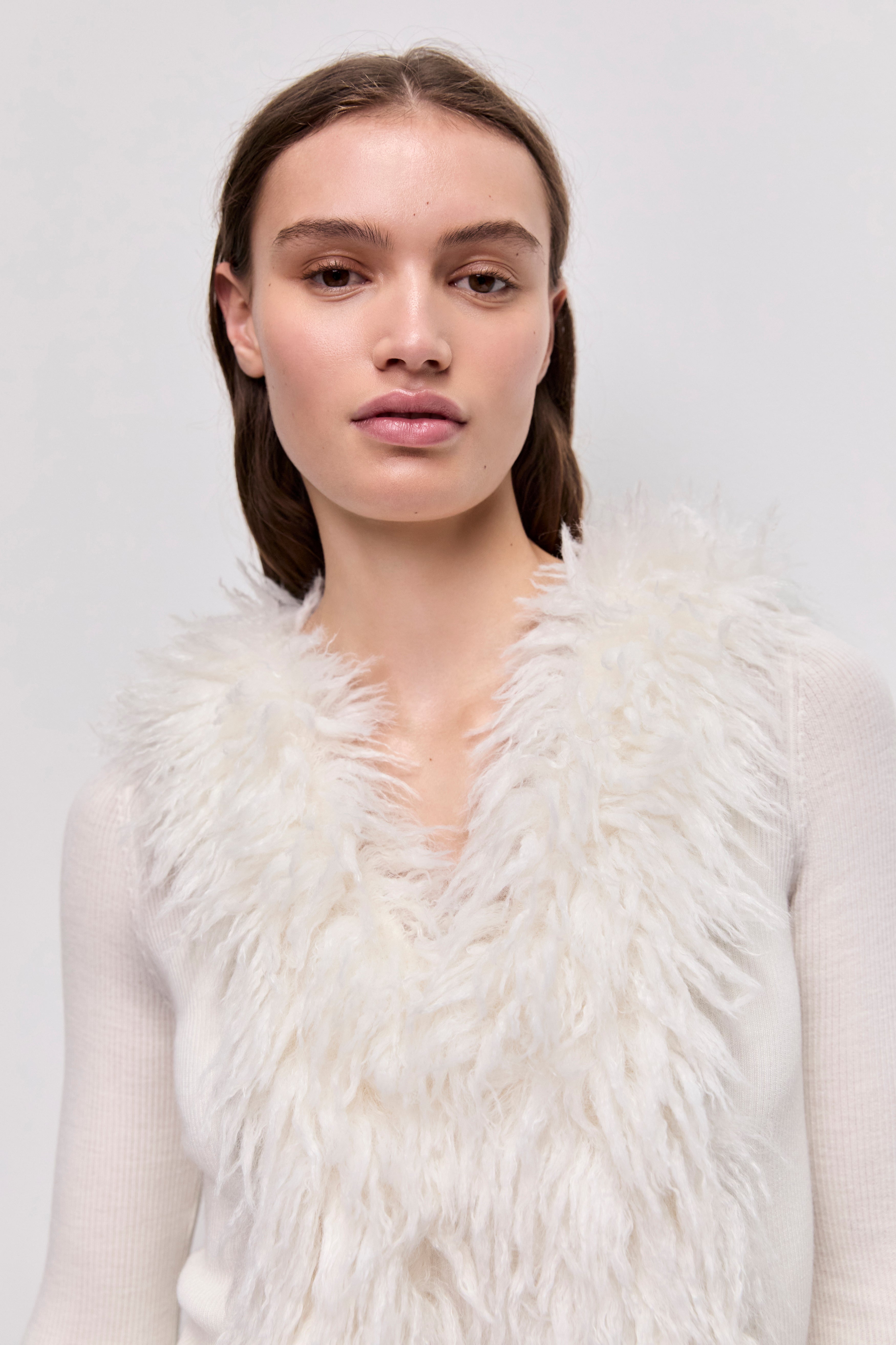 26SU2085_IVRY_4_1772493982