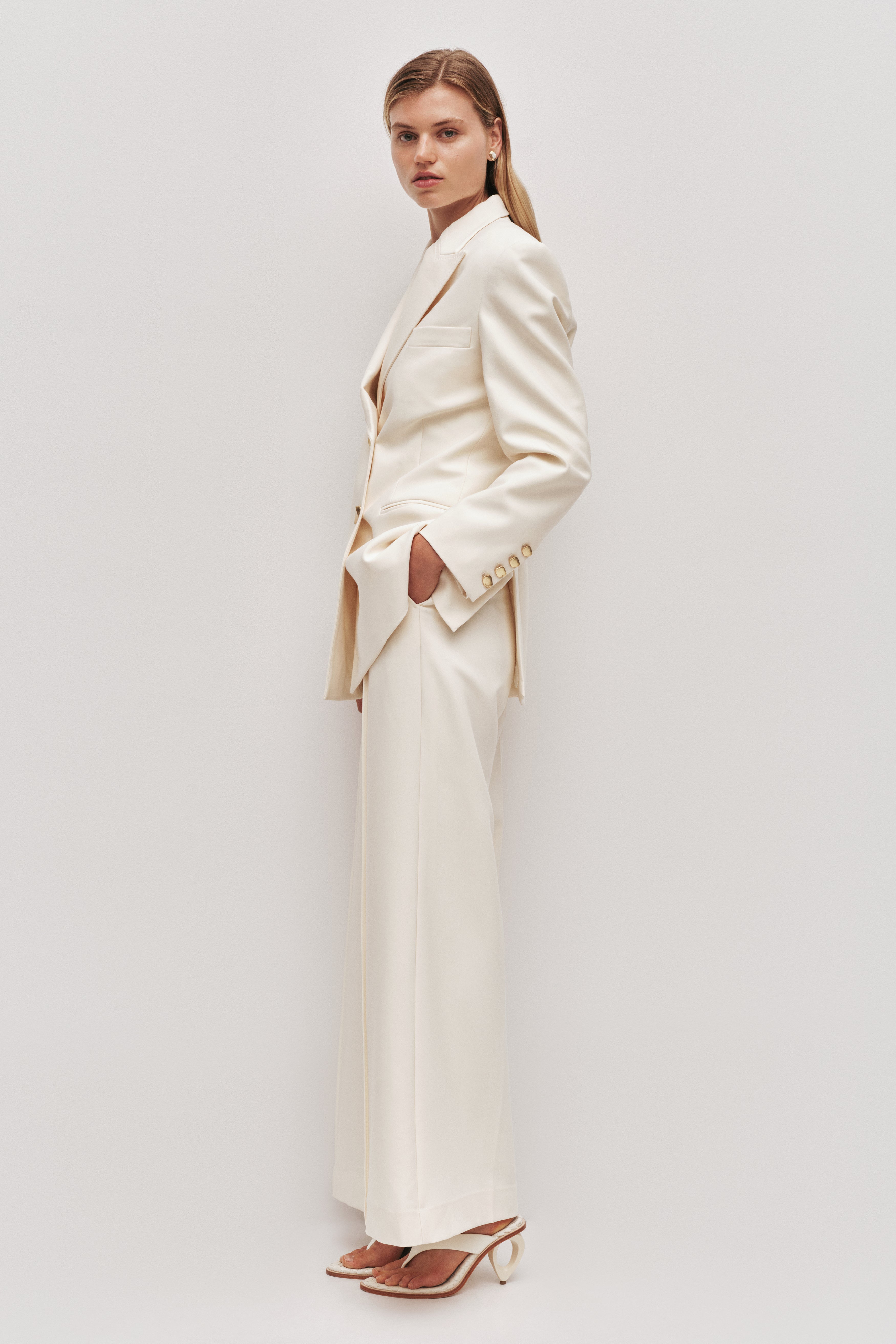 26SU3167_VAN_5_1770013990