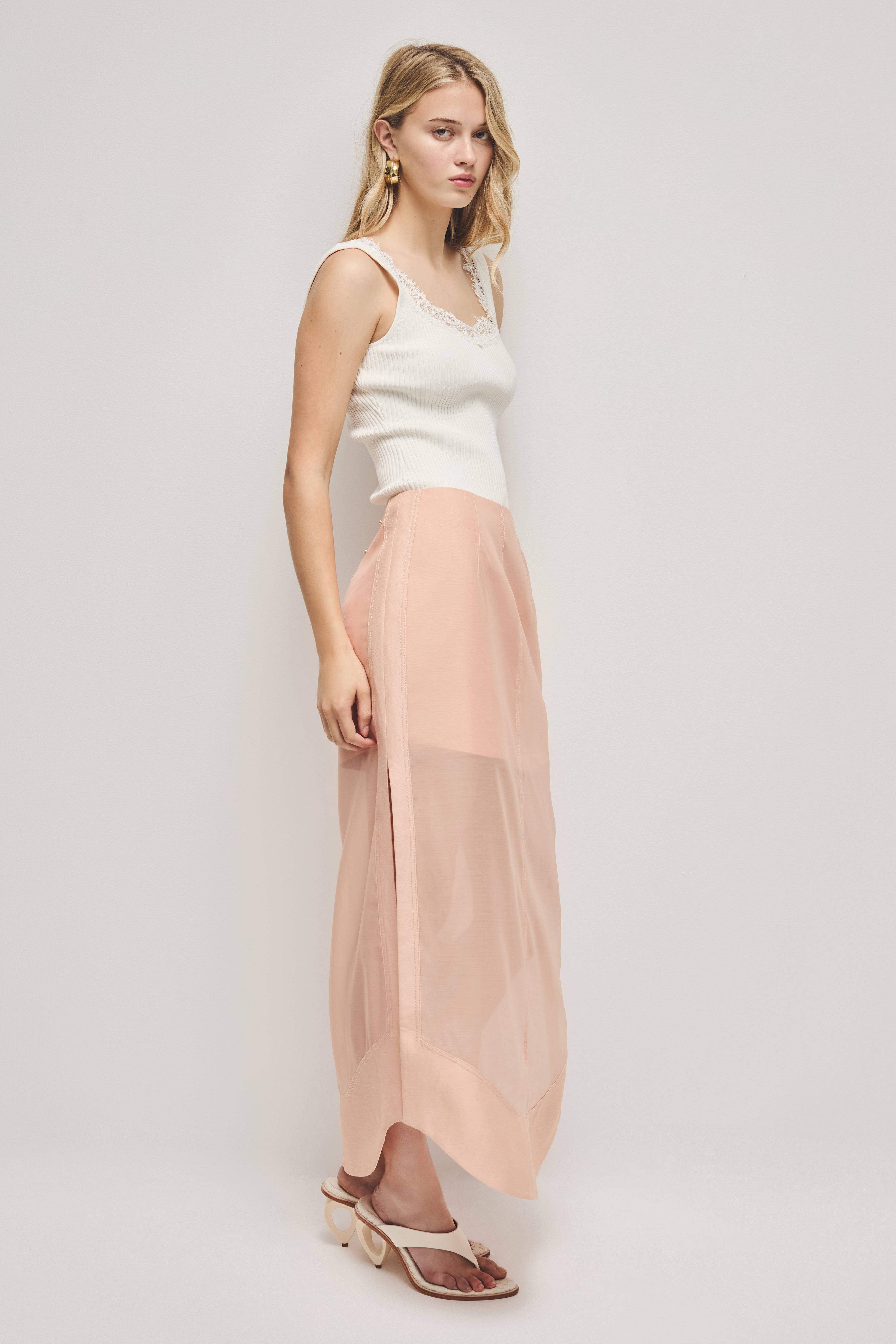 26SU4130_DY-SAND_3_1769039795