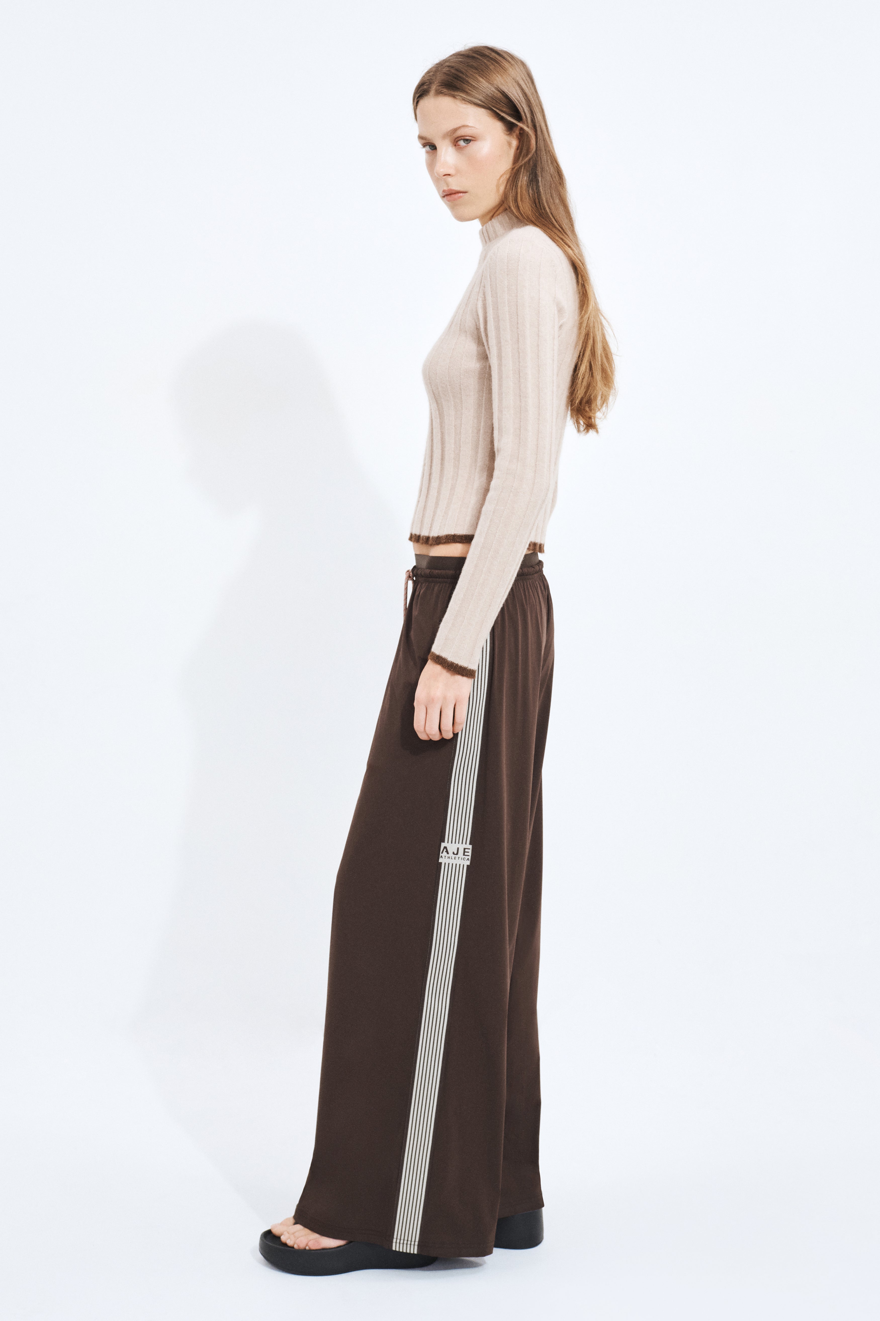 Double Waistband Logo Pant 513