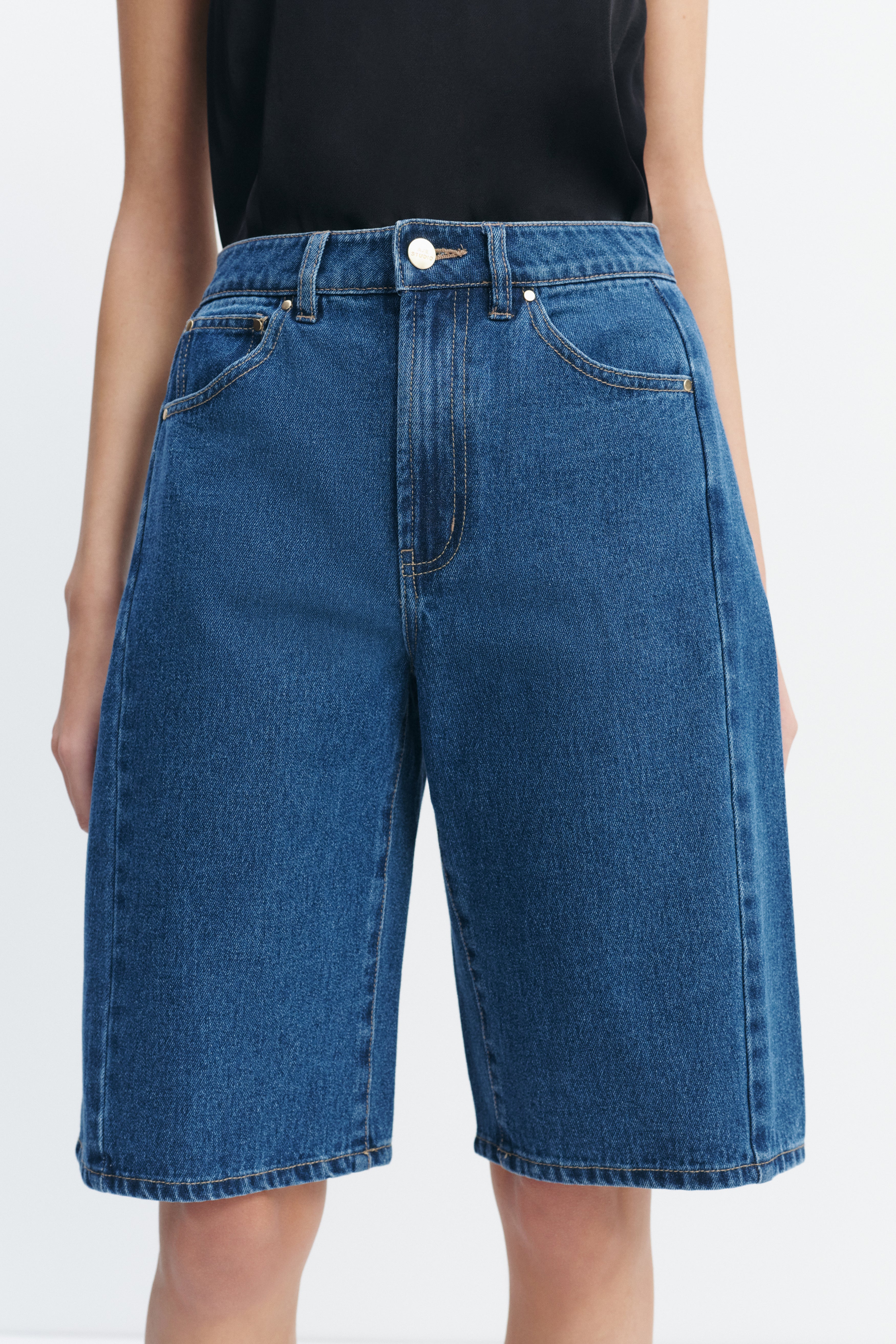 Kendall Barrel Short
