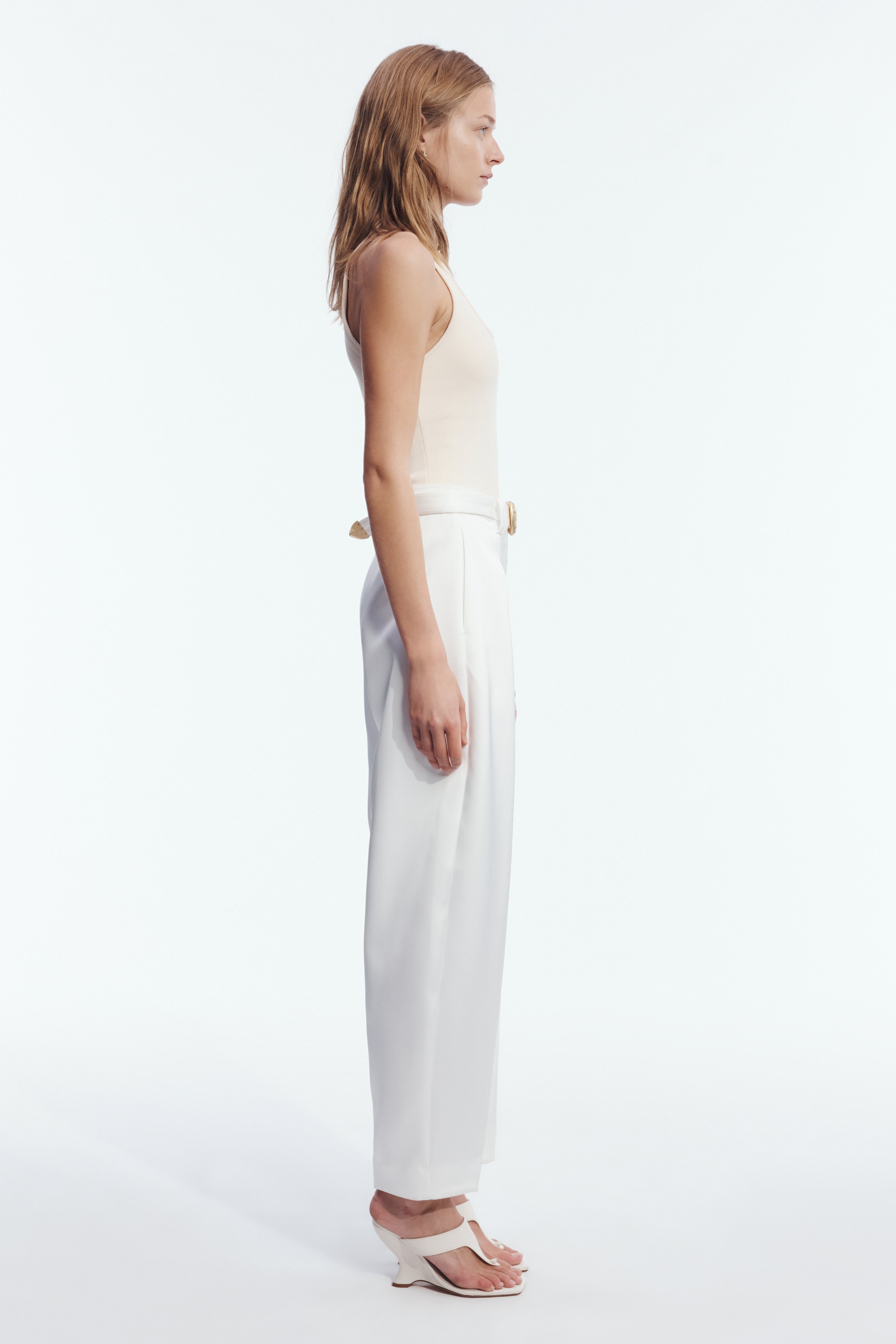 27RE3083_IVRY_5_1790311359