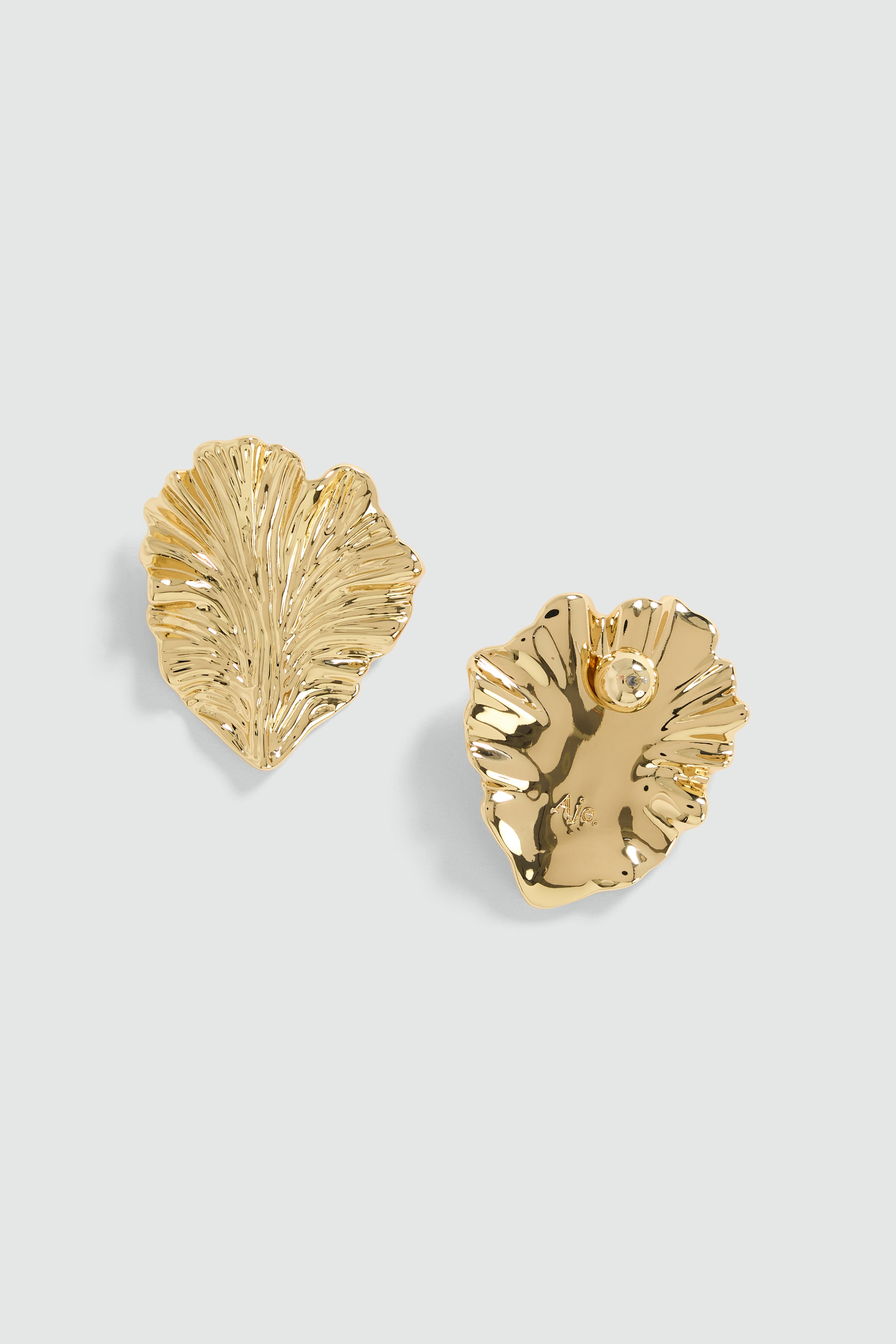 27RE9066_GLD_2_1789445460