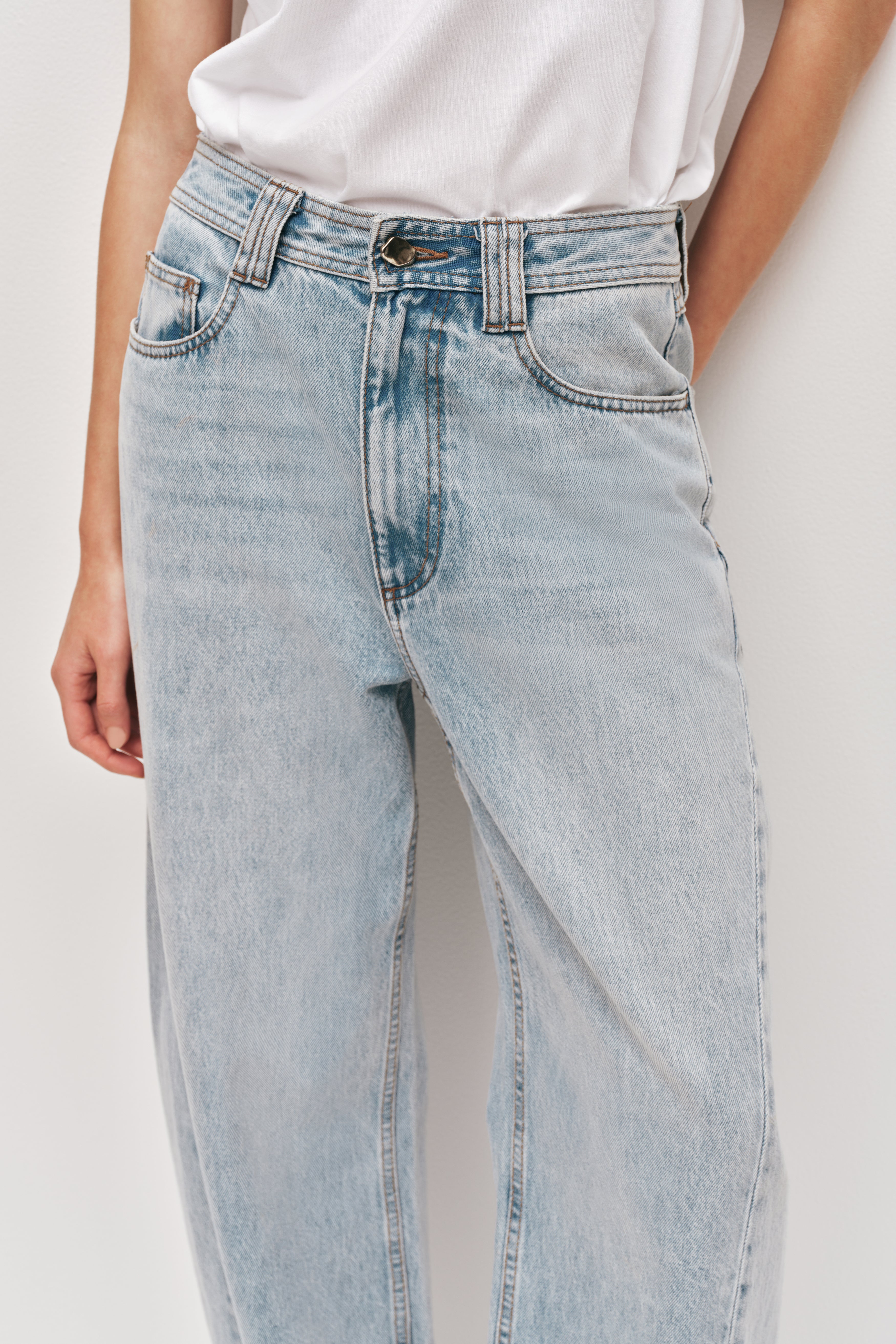 Stevie Barrel Ankle Jean