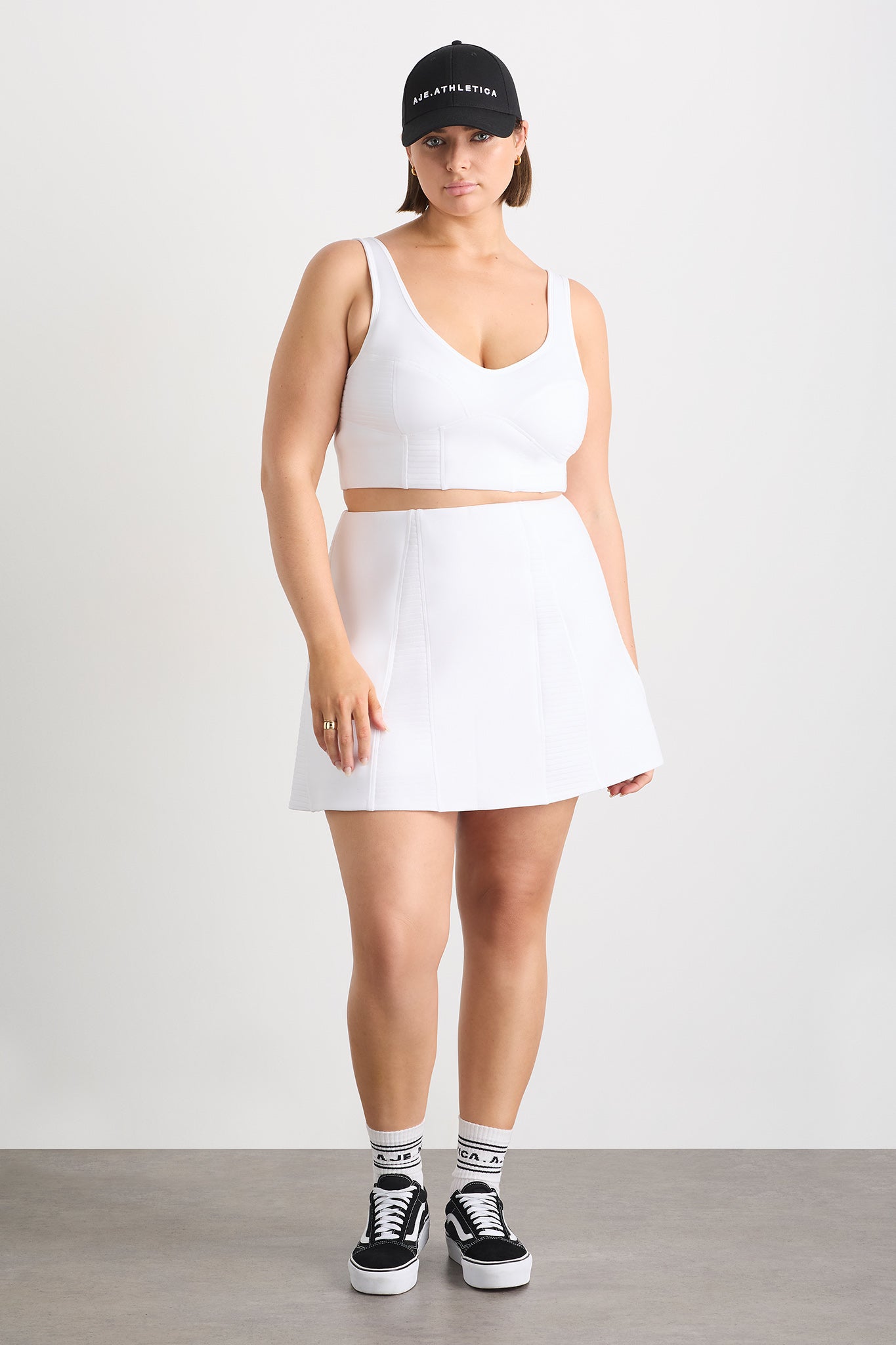 size: 16