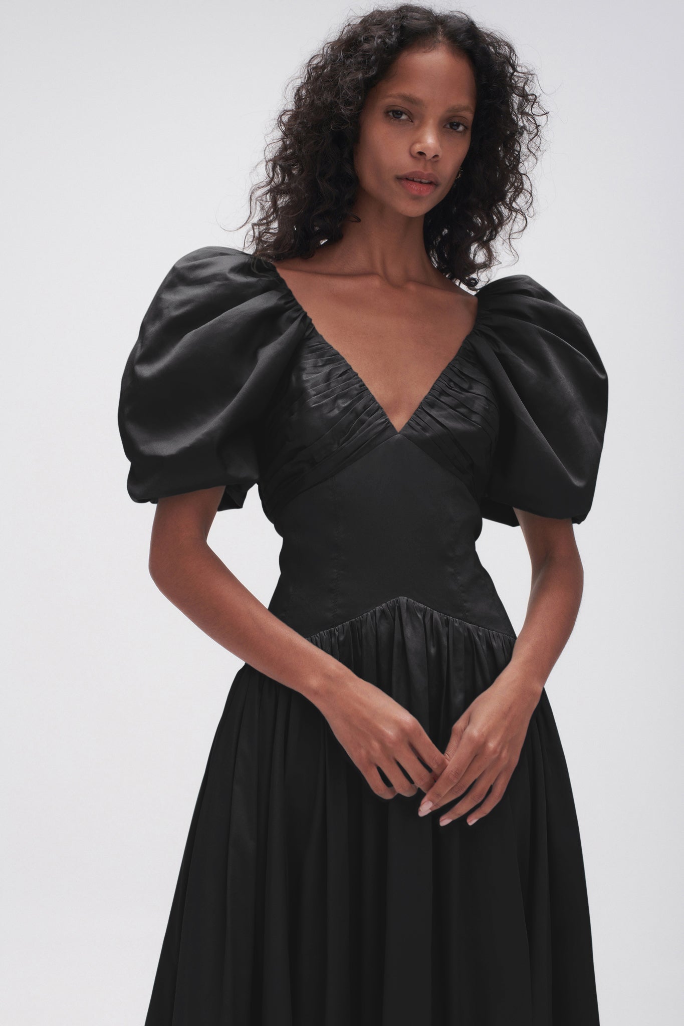 aje gabrielle plunge midi dress Gabrielle Plunge Midi Dress | Midnight Floral
