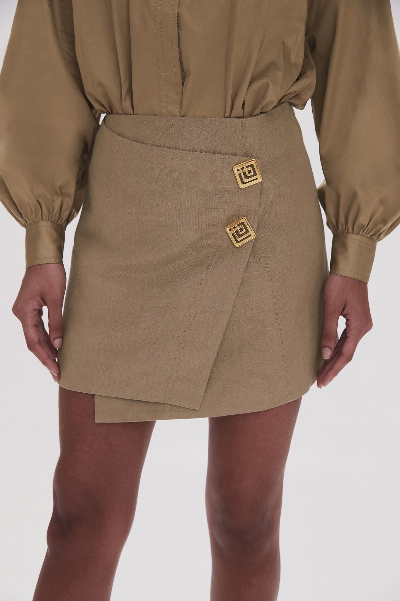 23SS4104_DES-KHAKI_4_1692243187