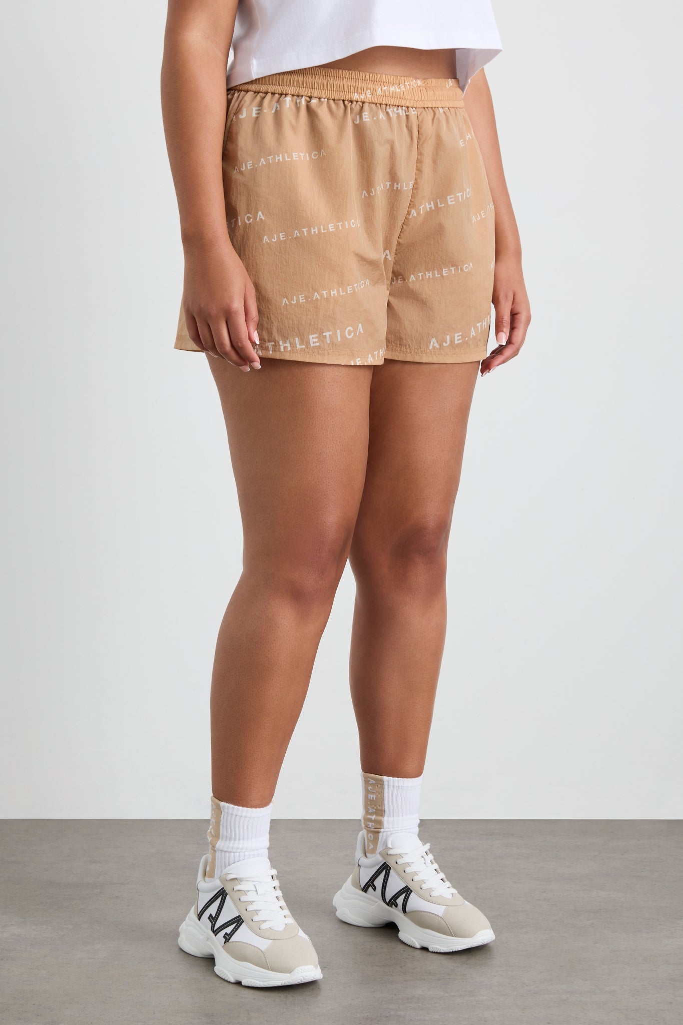 size: 16