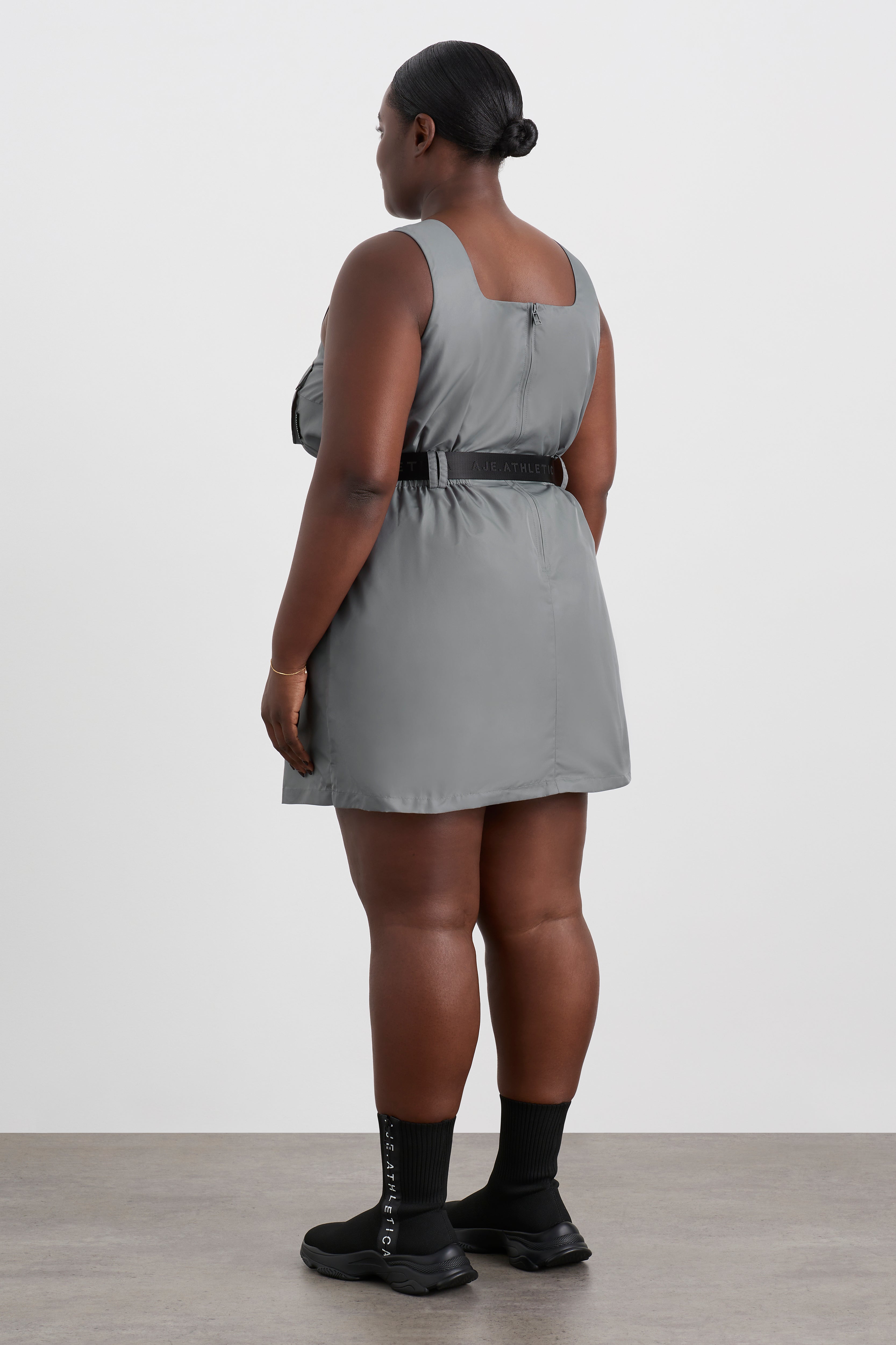 size: 16