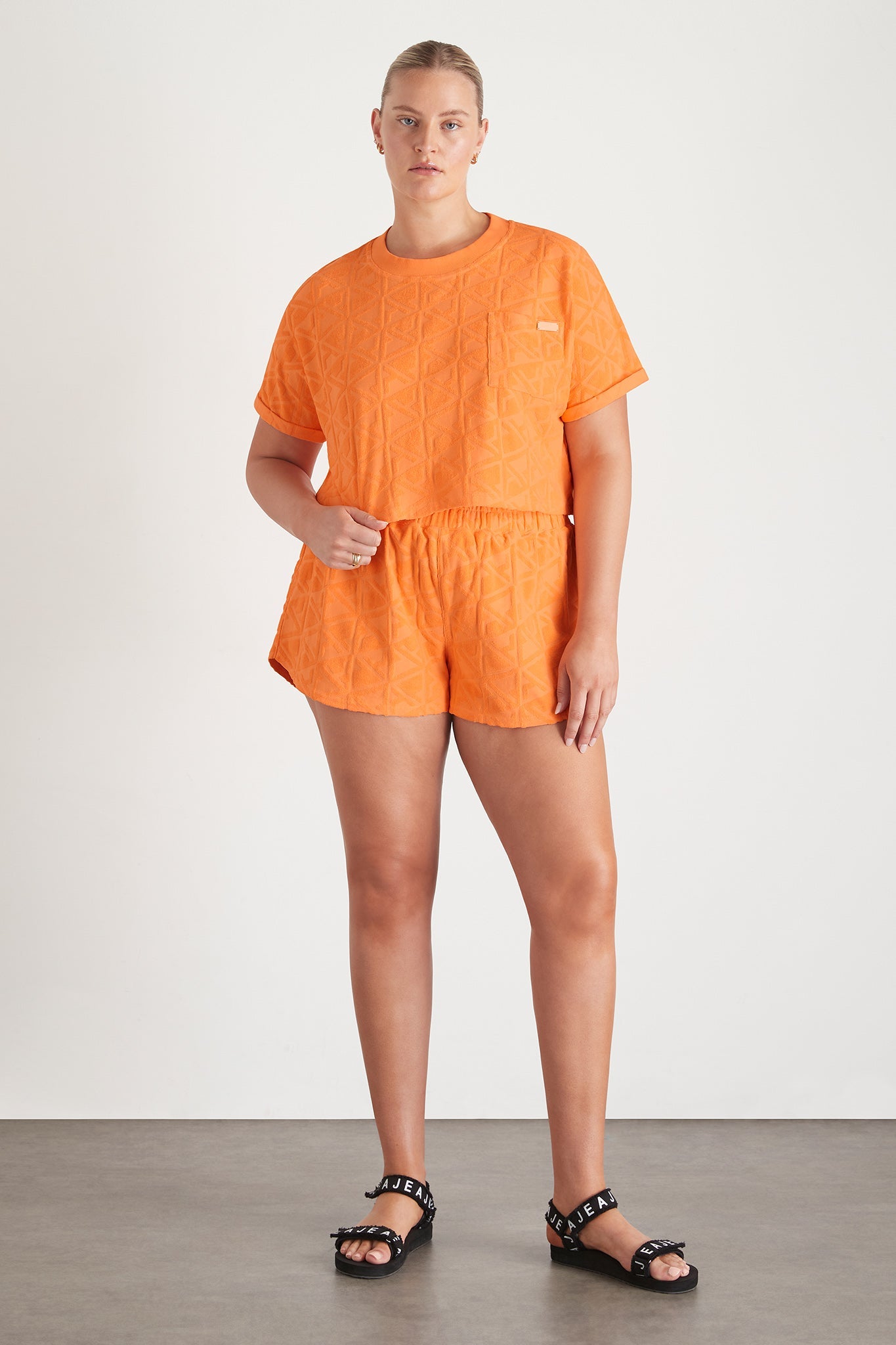 size: 16