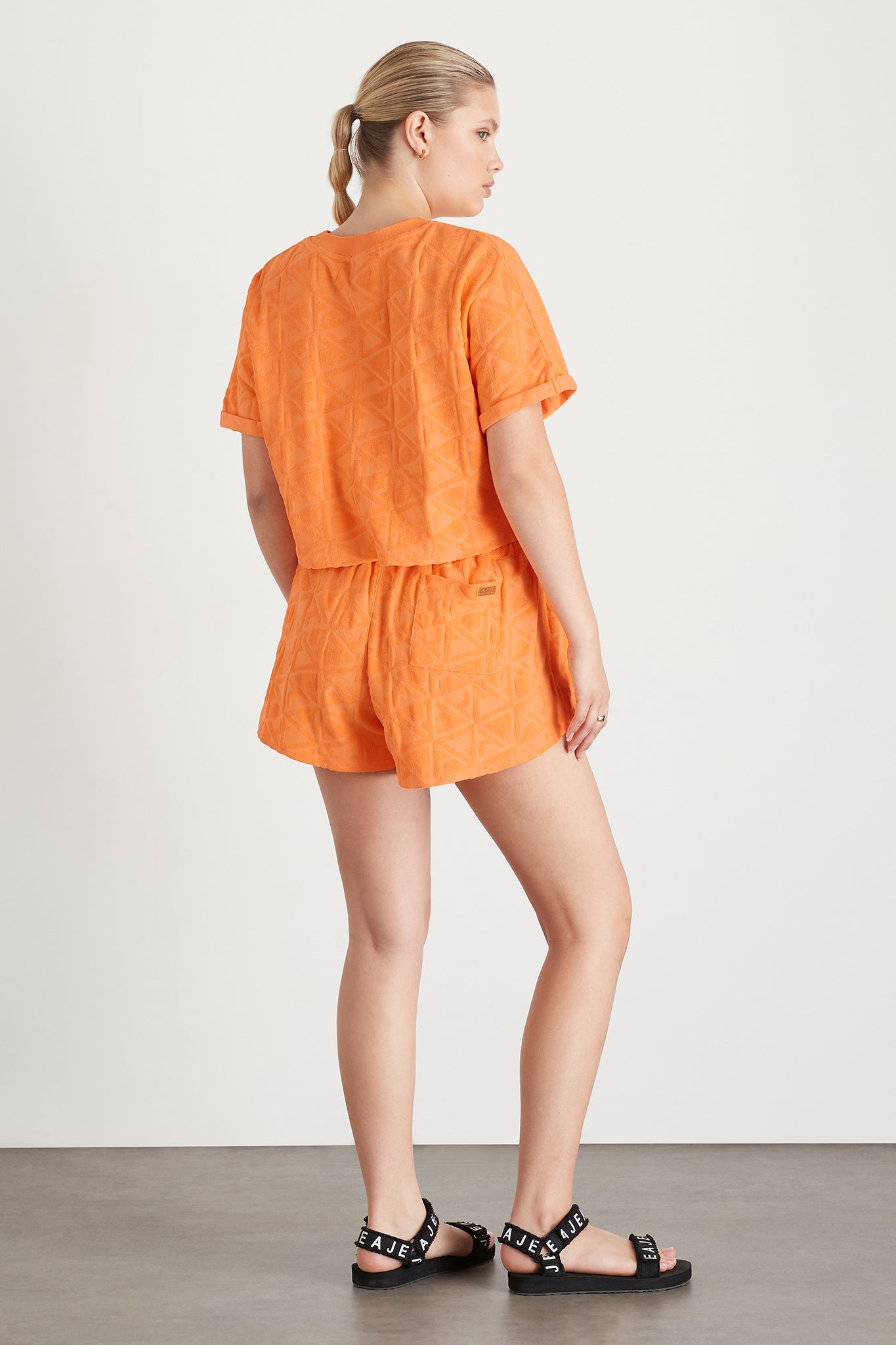 size: 12